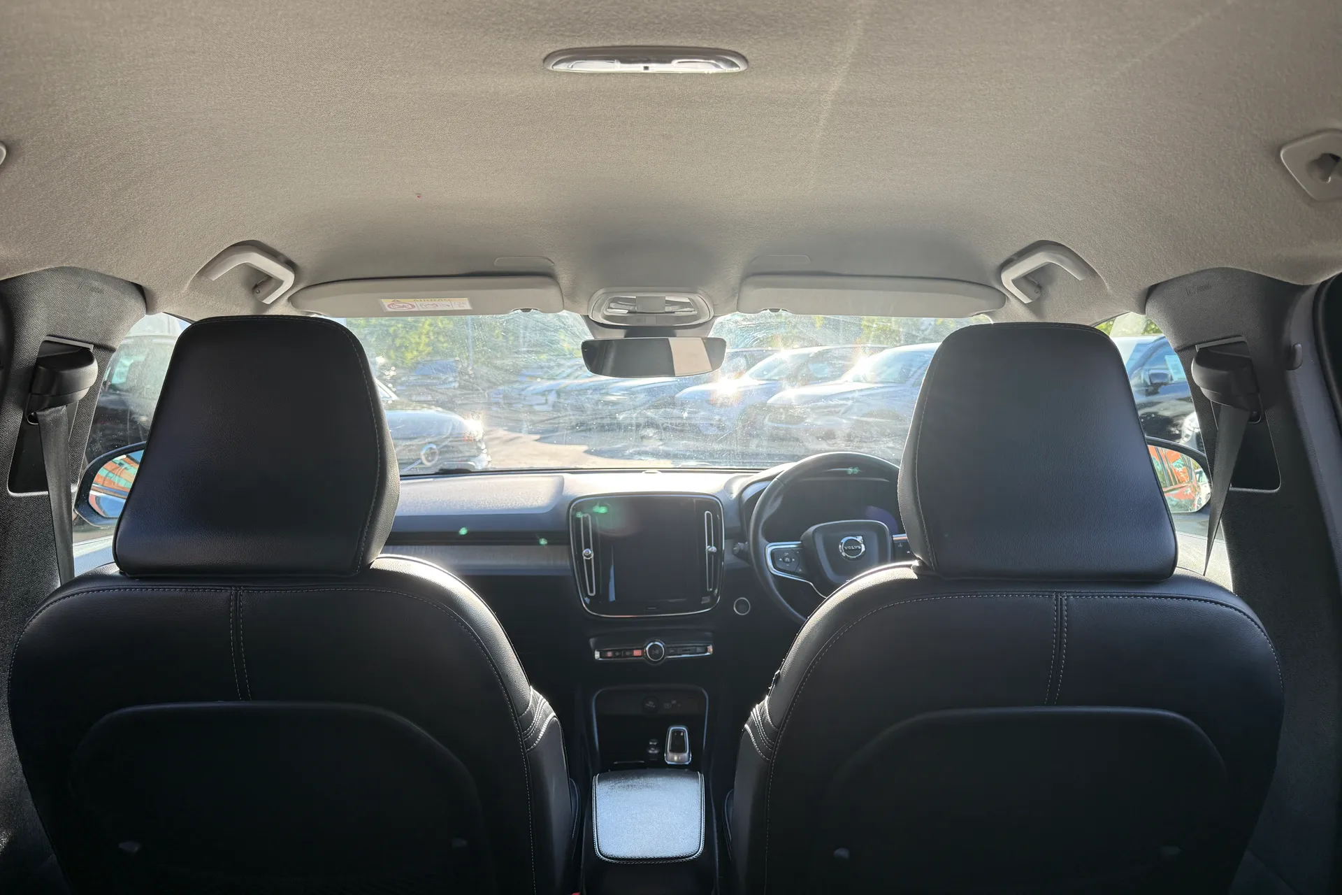 Volvo XC40 thumbnail image number 22
