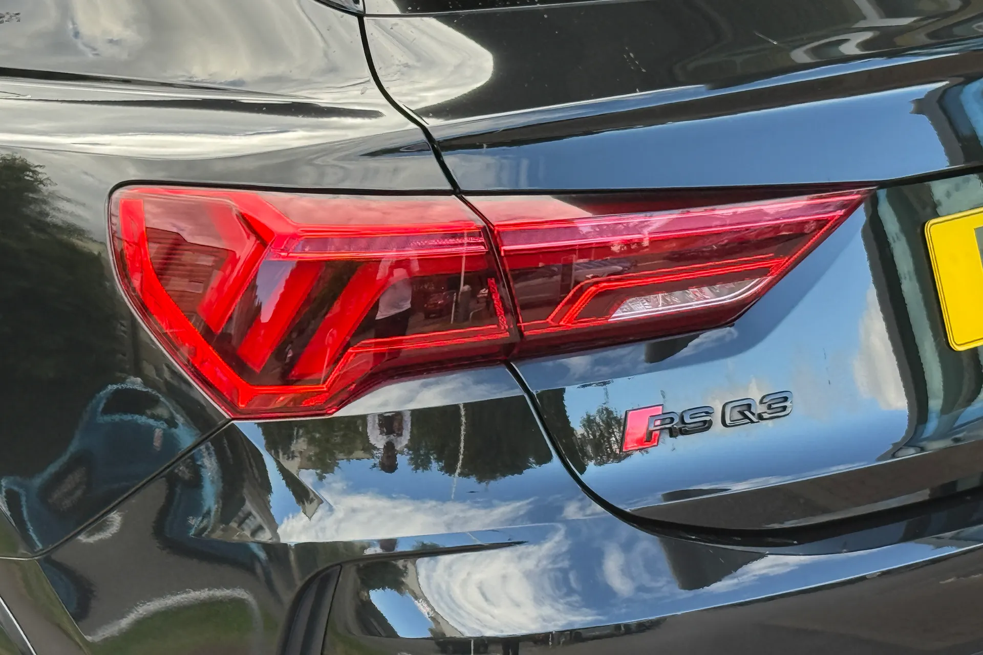 Audi RS Q3 thumbnail image number 43