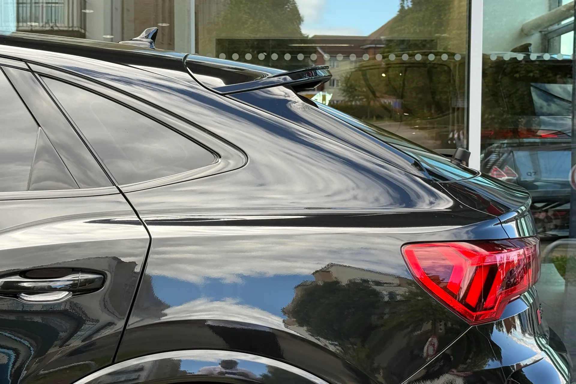Audi RS Q3 thumbnail image number 45