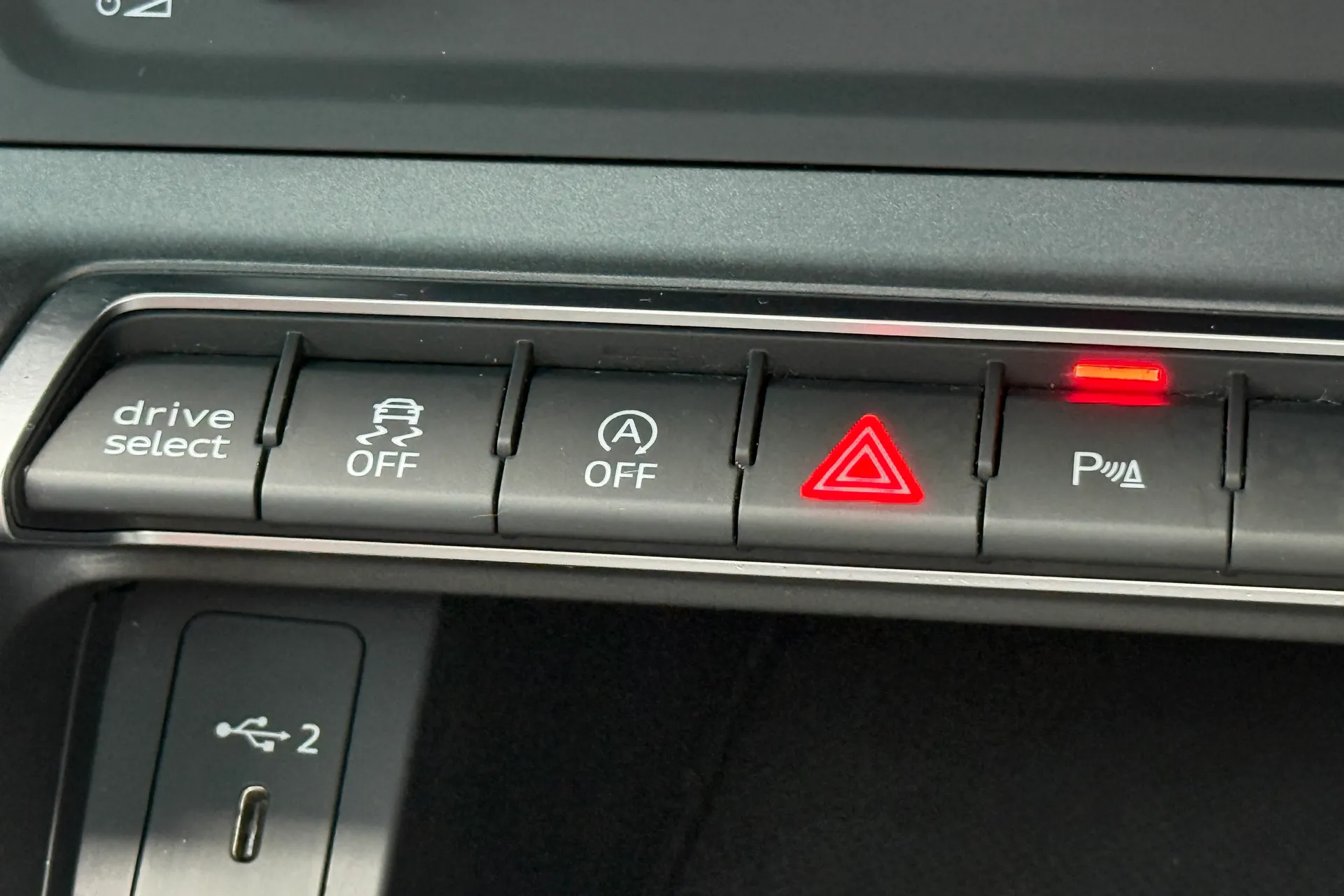 Audi RS Q3 thumbnail image number 18