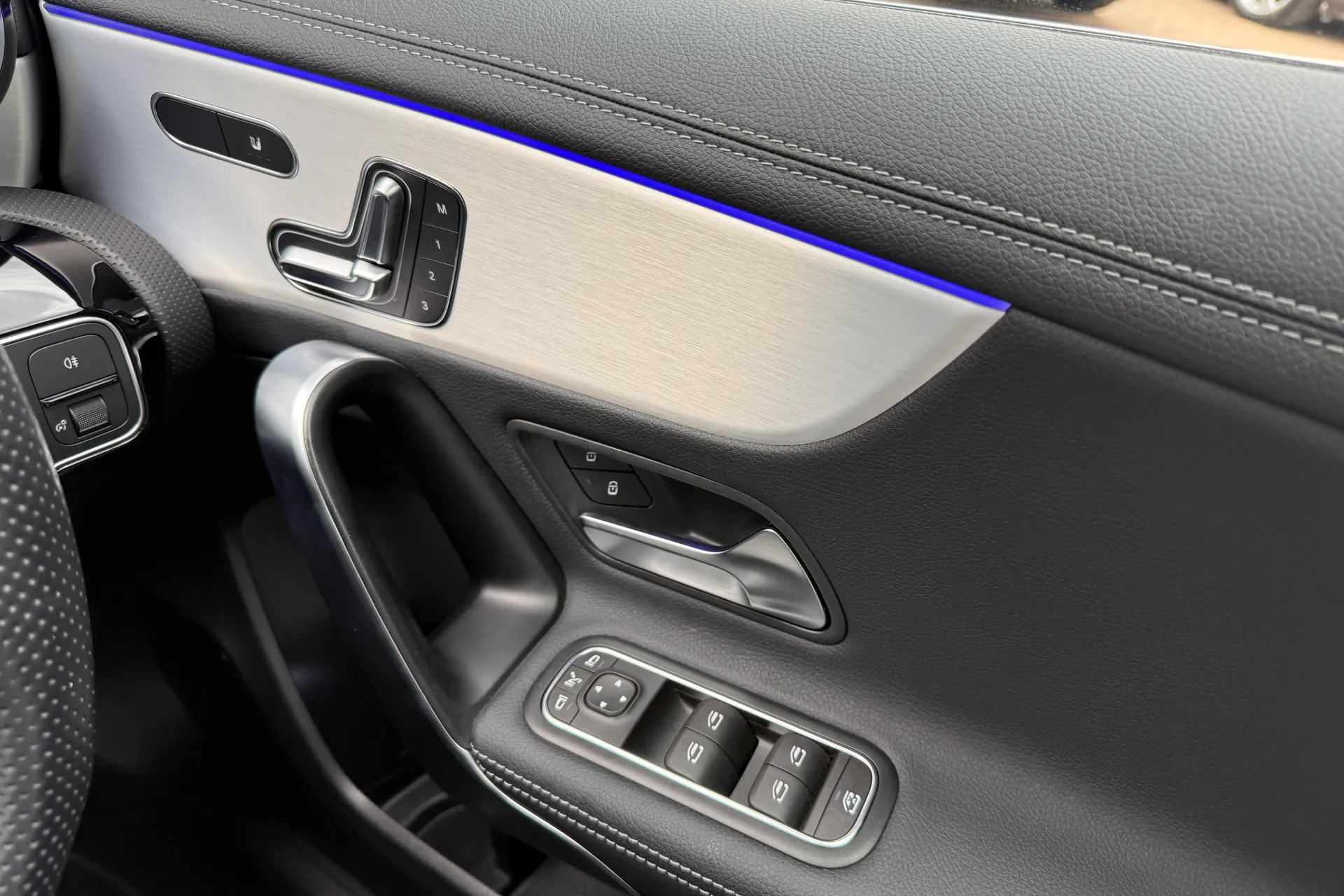 MERCEDES-BENZ A CLASS thumbnail image number 27