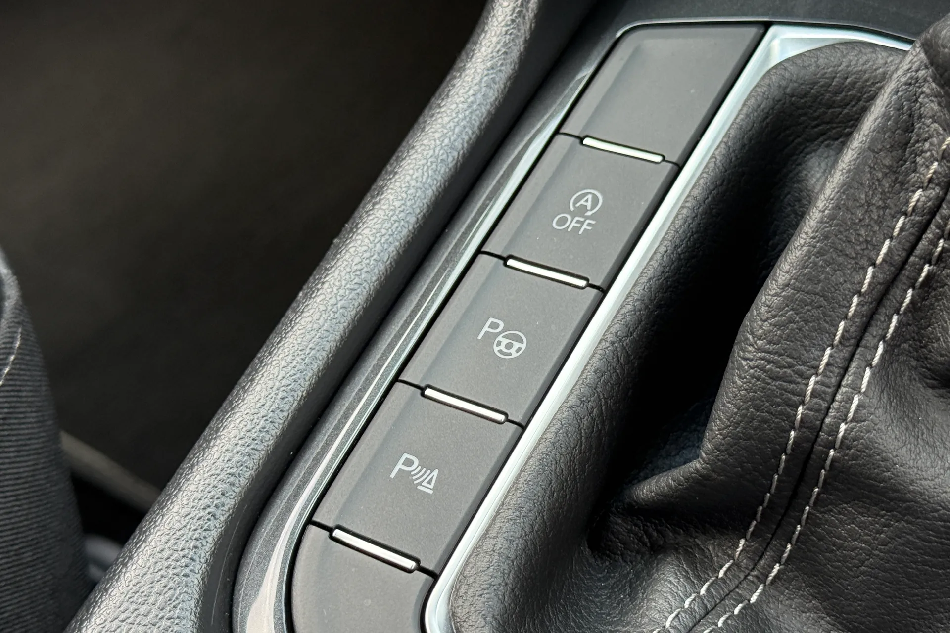 VOLKSWAGEN TIGUAN thumbnail image number 38