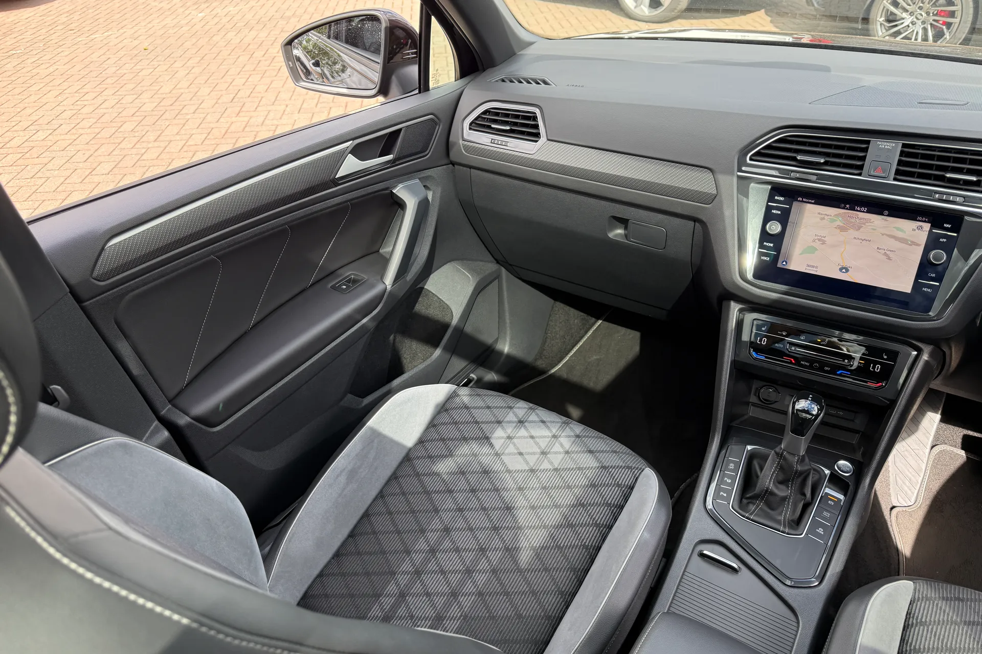 VOLKSWAGEN TIGUAN thumbnail image number 37