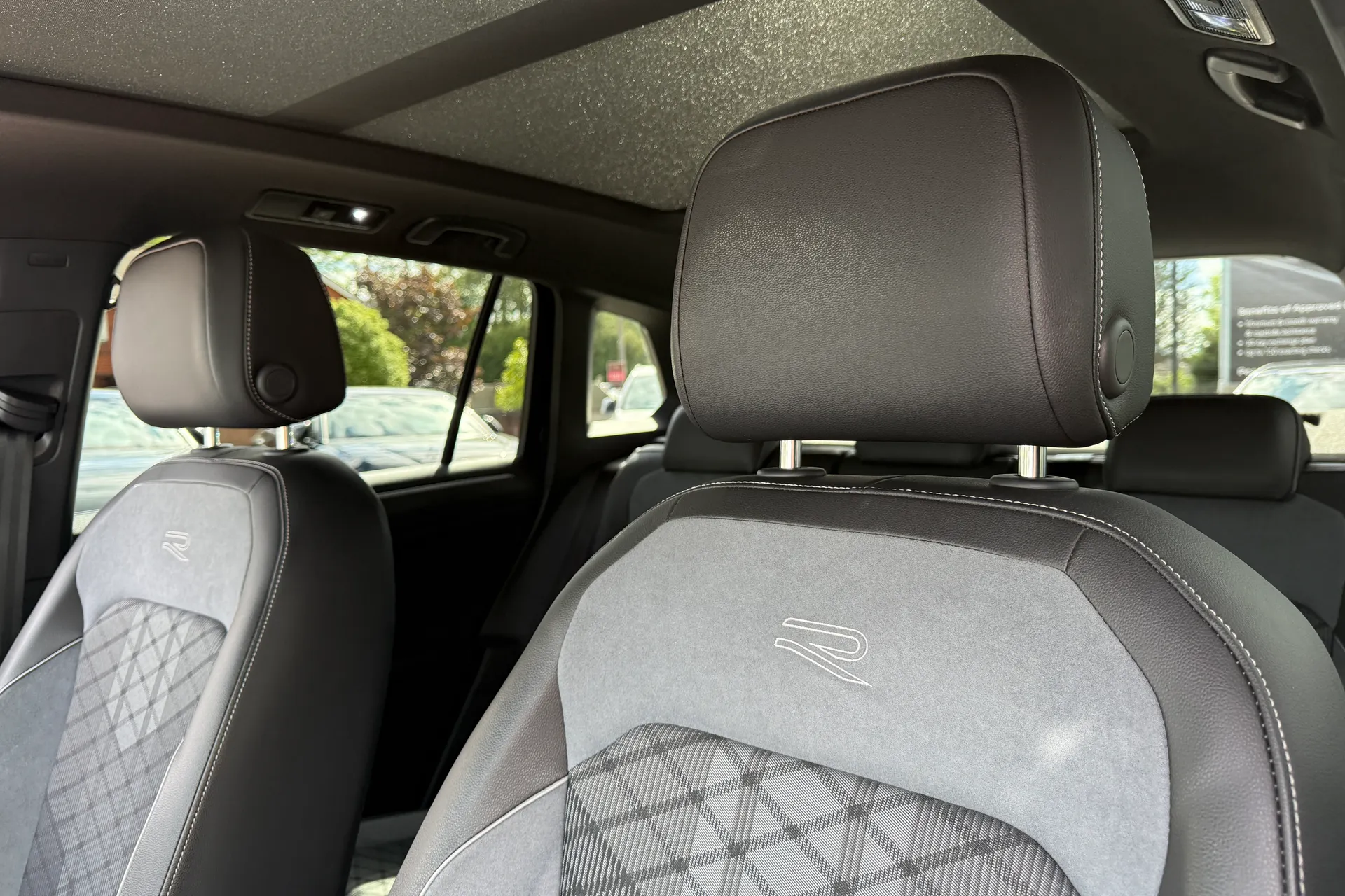 VOLKSWAGEN TIGUAN thumbnail image number 27