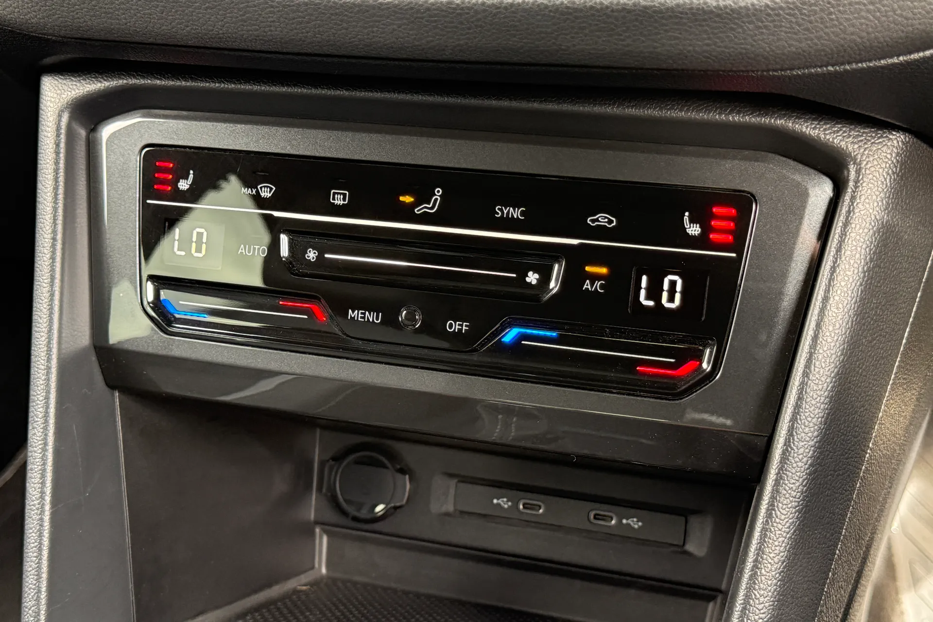 VOLKSWAGEN TIGUAN thumbnail image number 14
