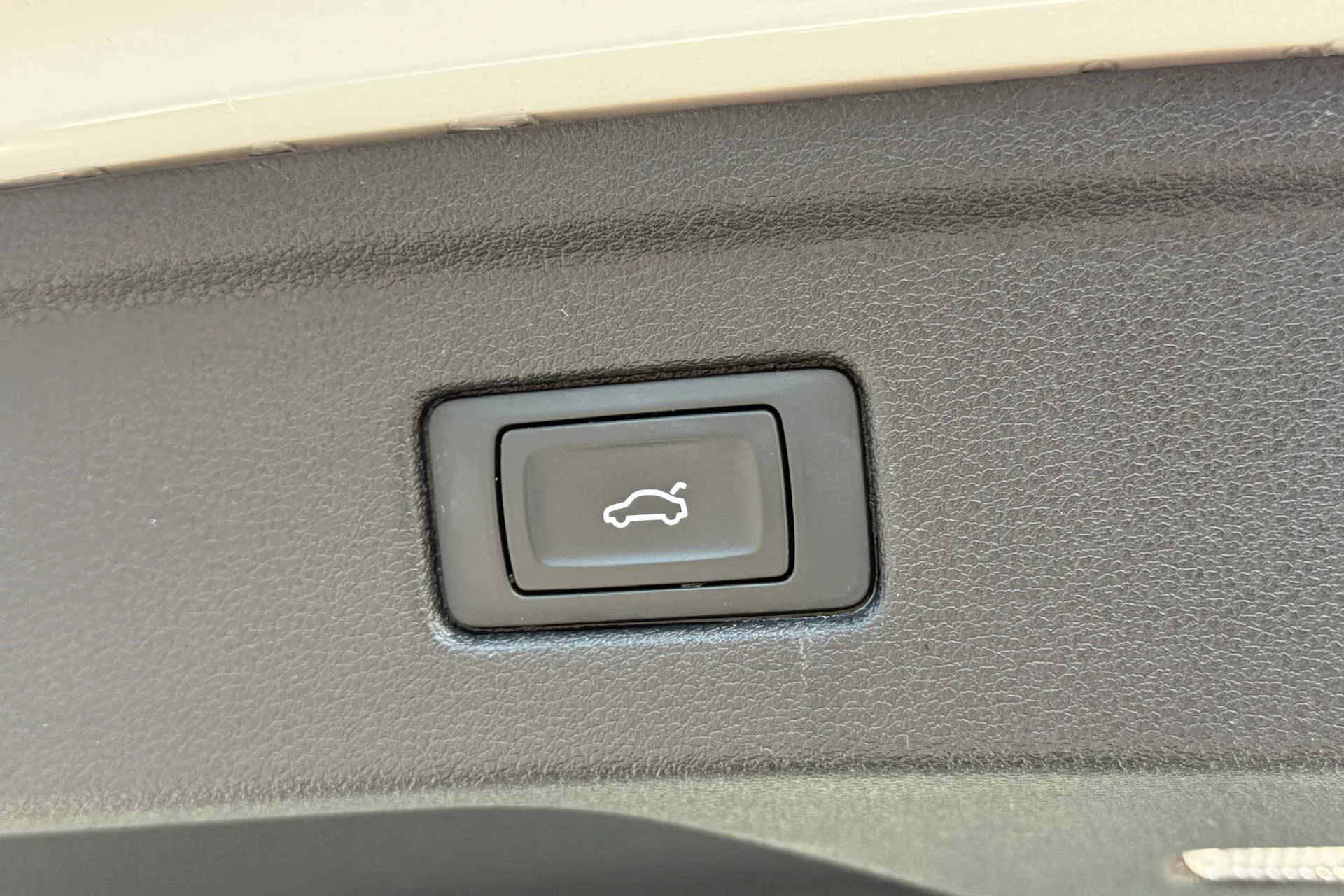 Audi A5 thumbnail image number 32