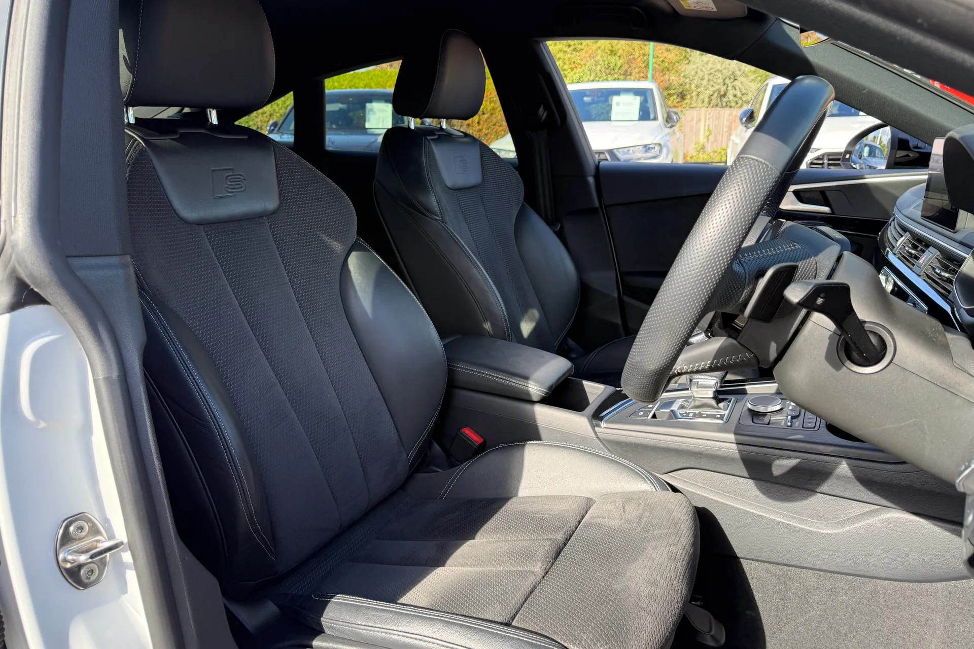 Audi A5 thumbnail image number 23