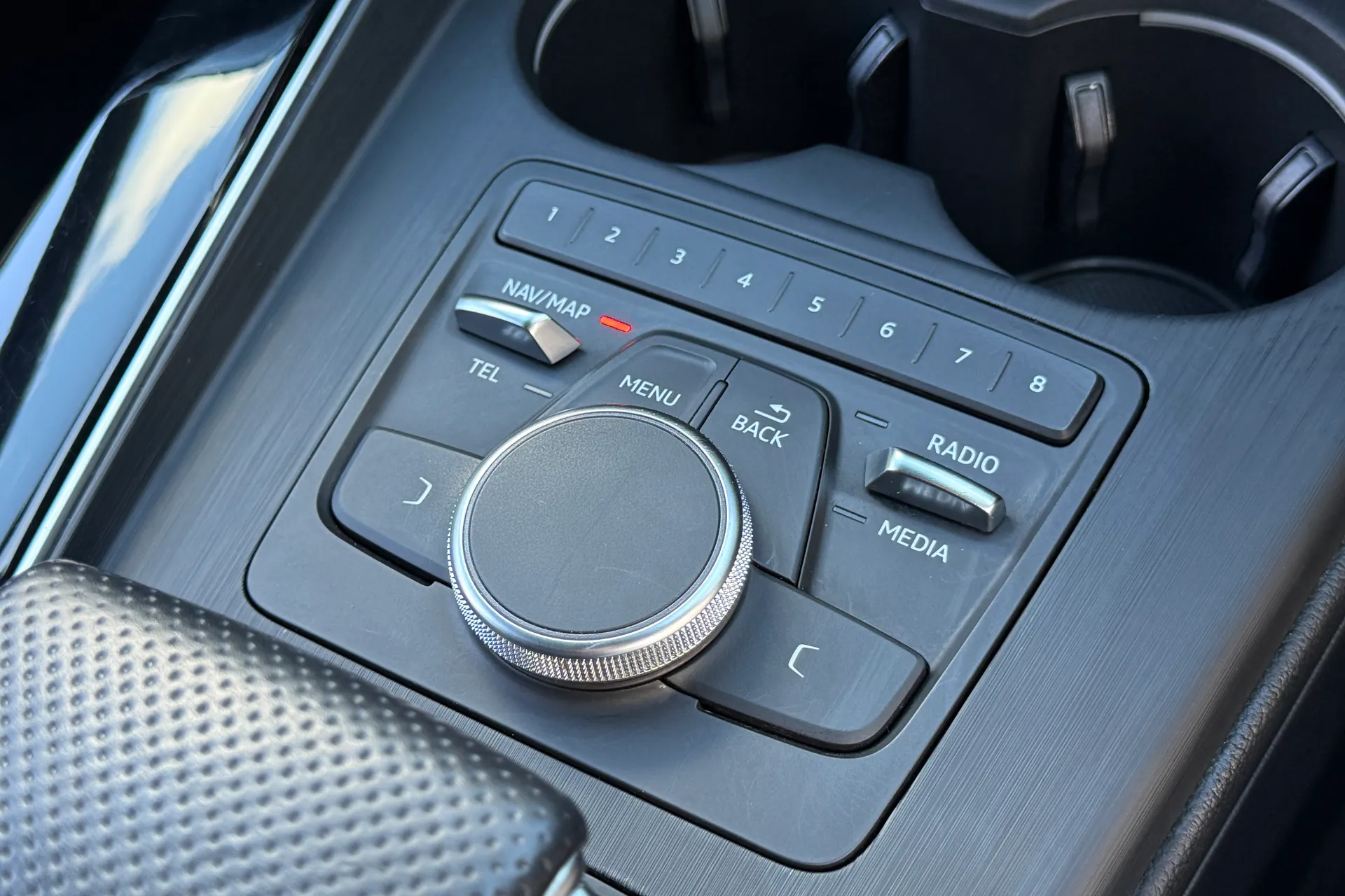 Audi A5 thumbnail image number 36