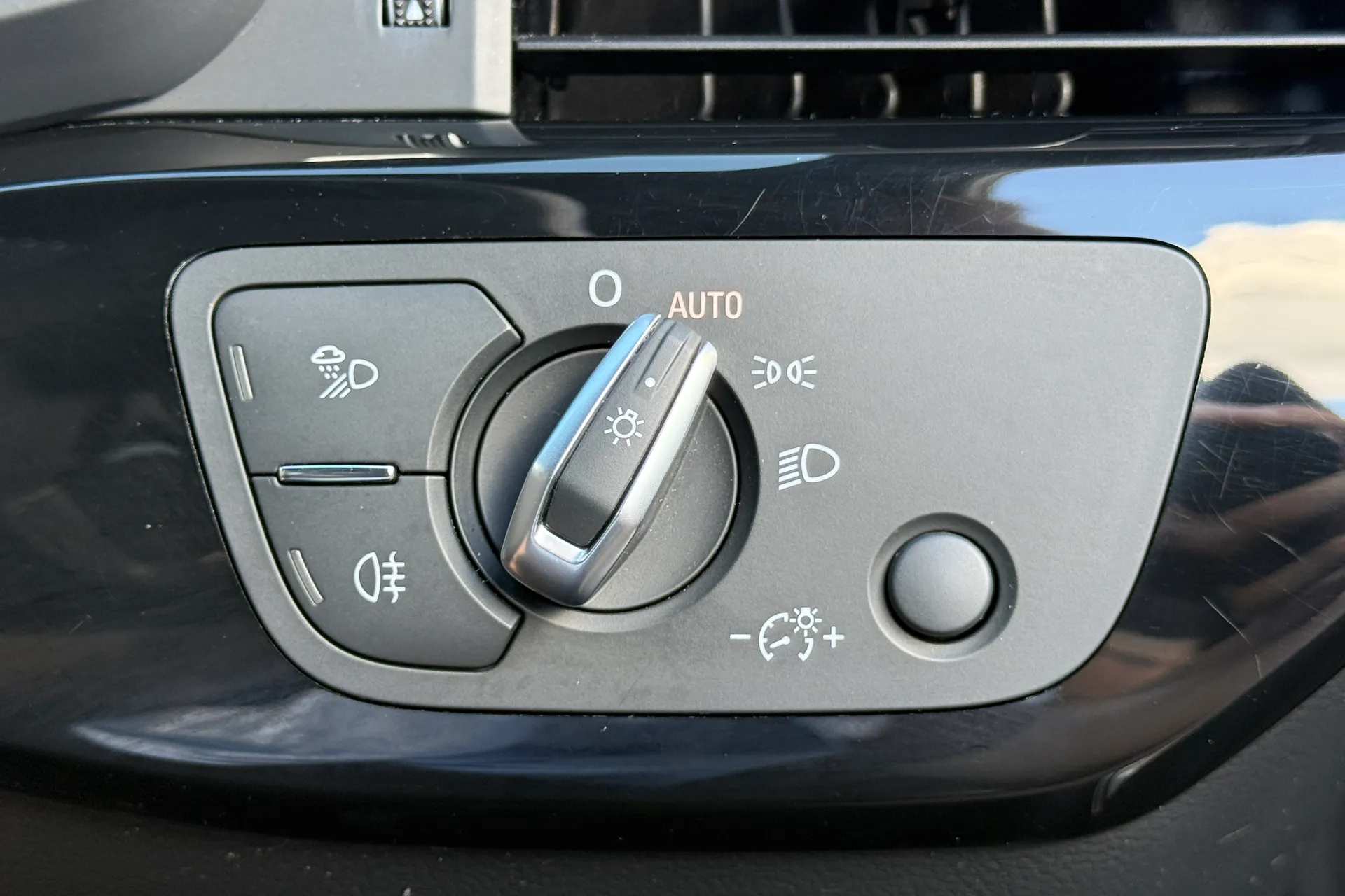 Audi A5 thumbnail image number 19