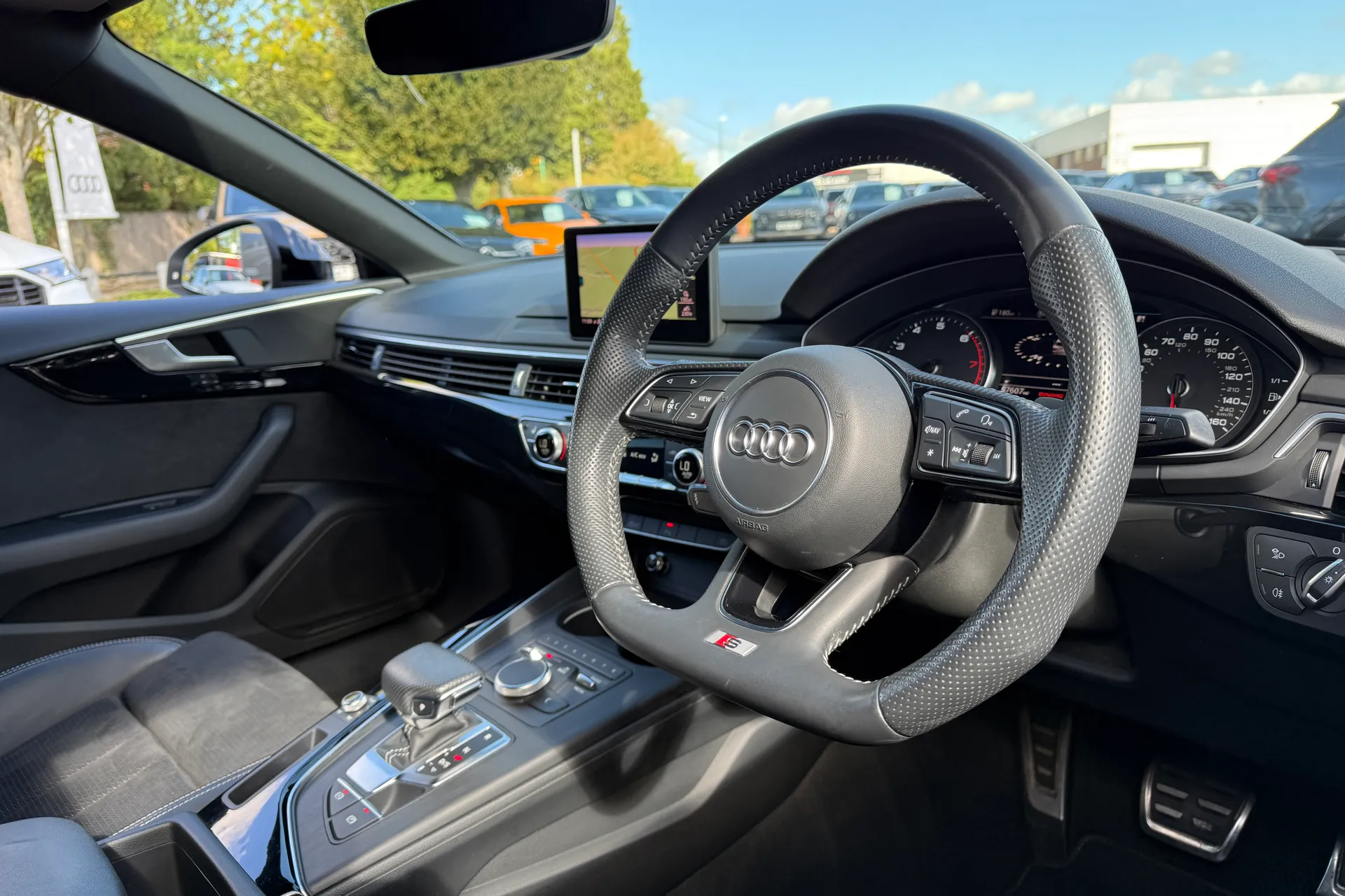 Audi A5 thumbnail image number 24