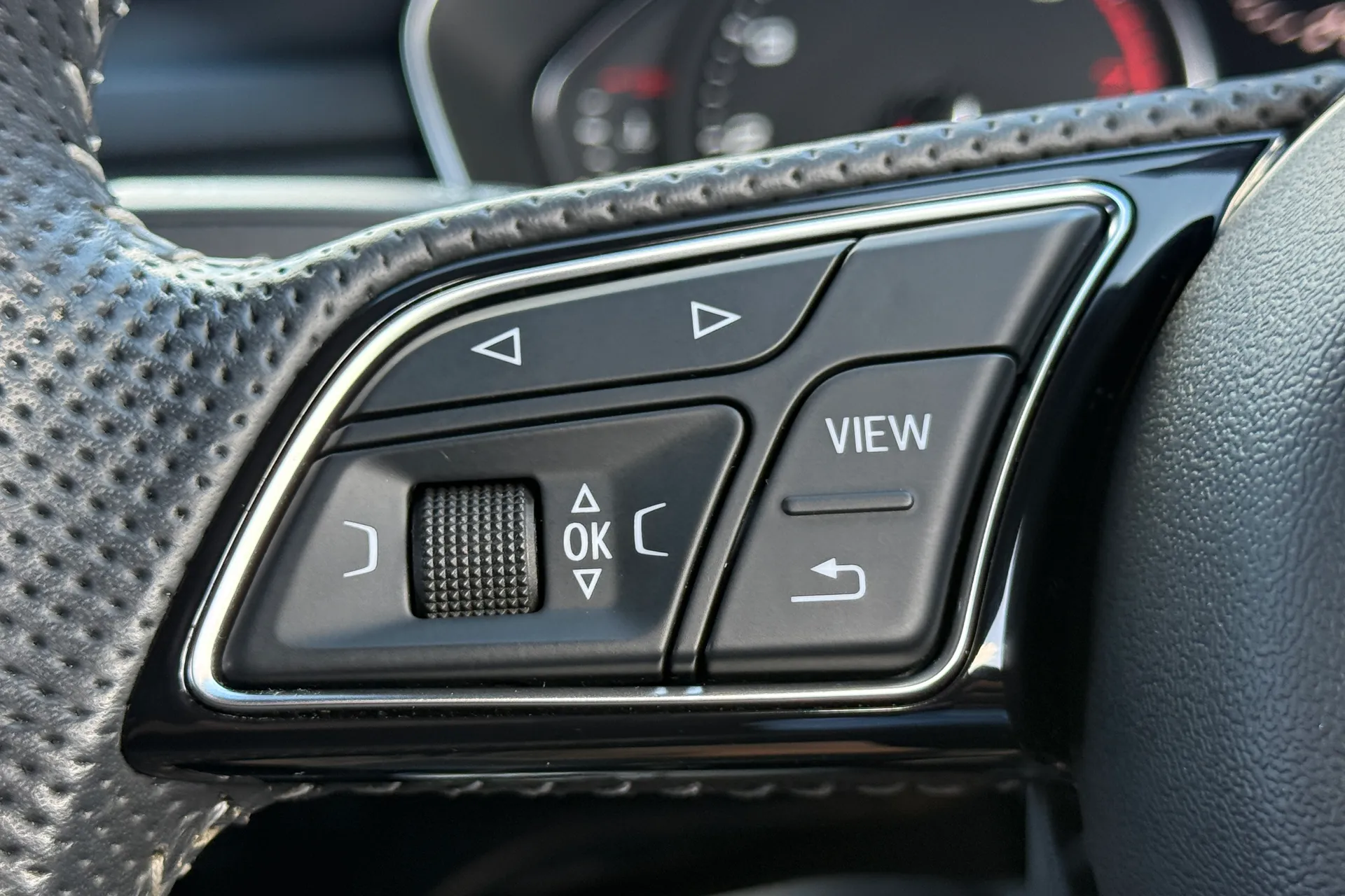 Audi A5 thumbnail image number 17