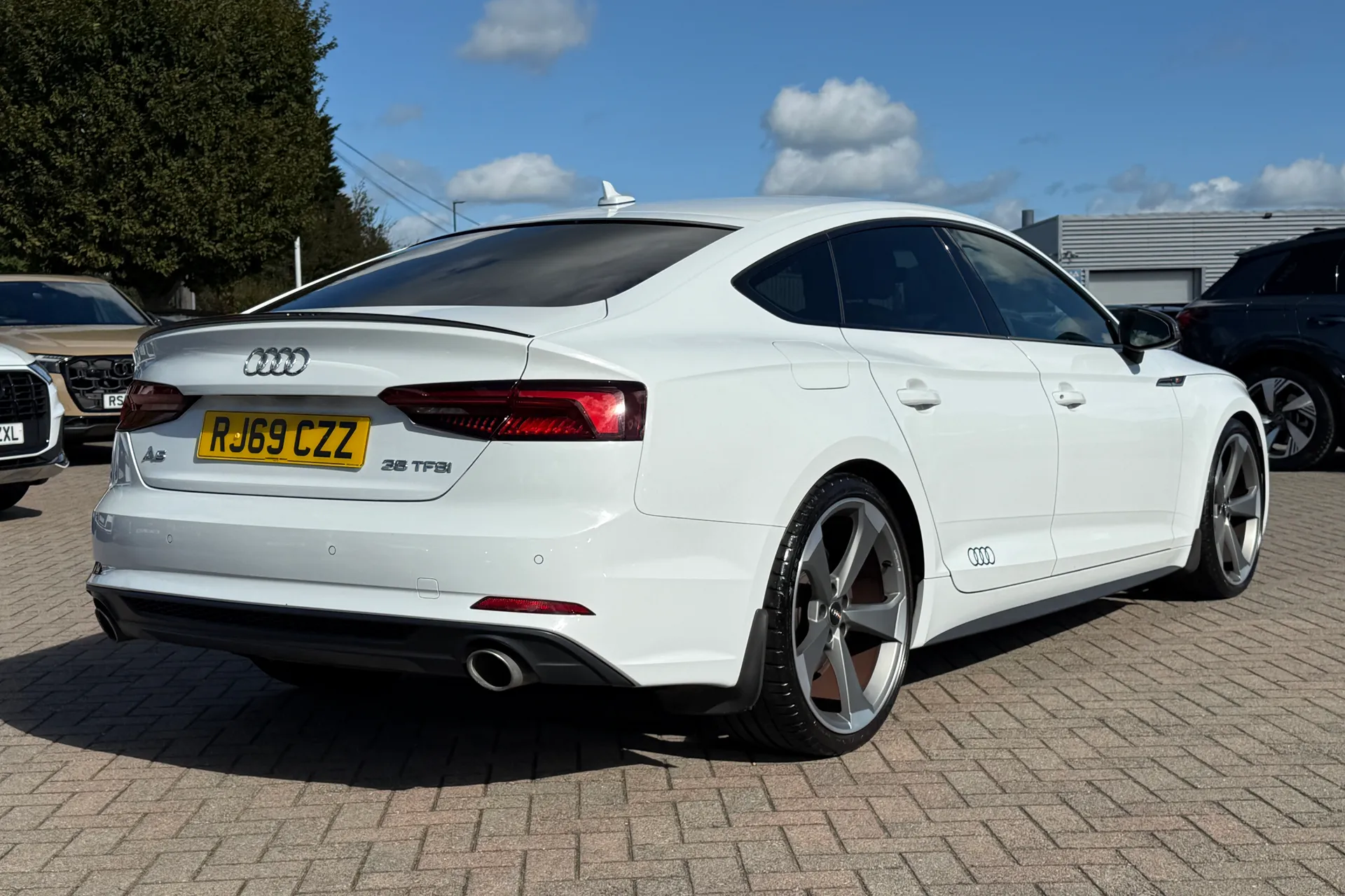 Audi A5 thumbnail image number 28