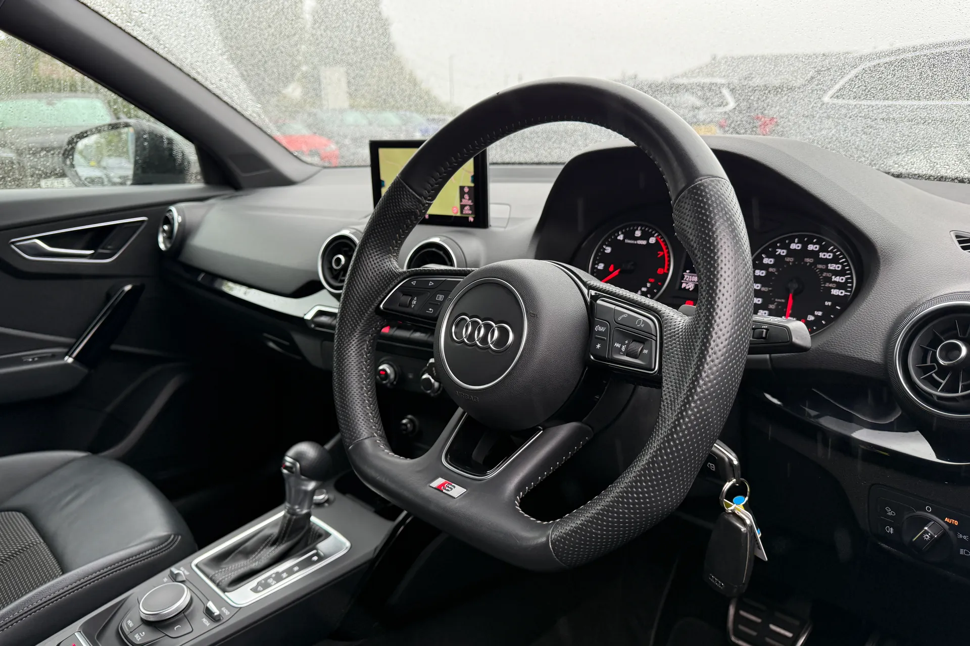 Audi Q2 thumbnail image number 26