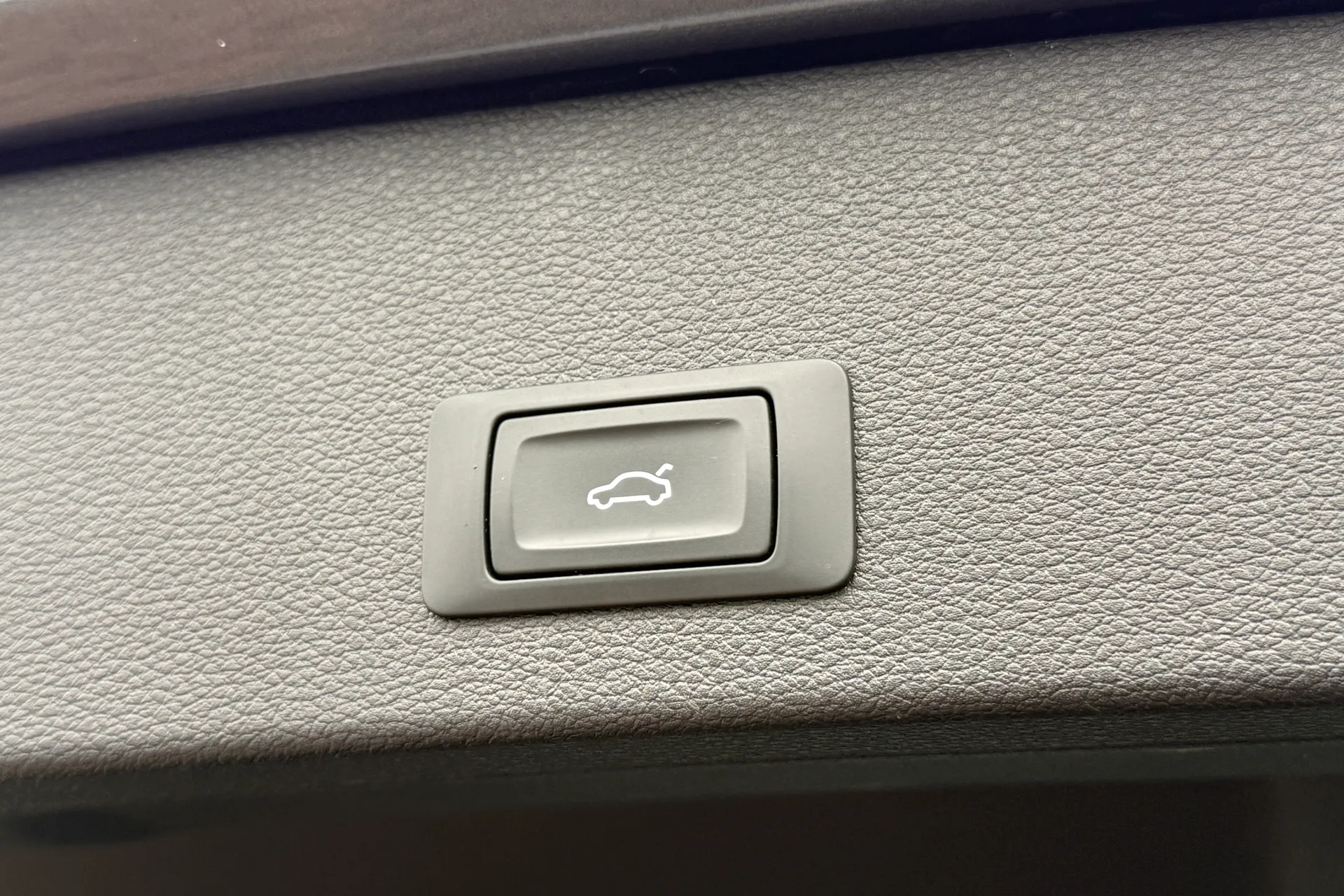 Audi Q2 thumbnail image number 33