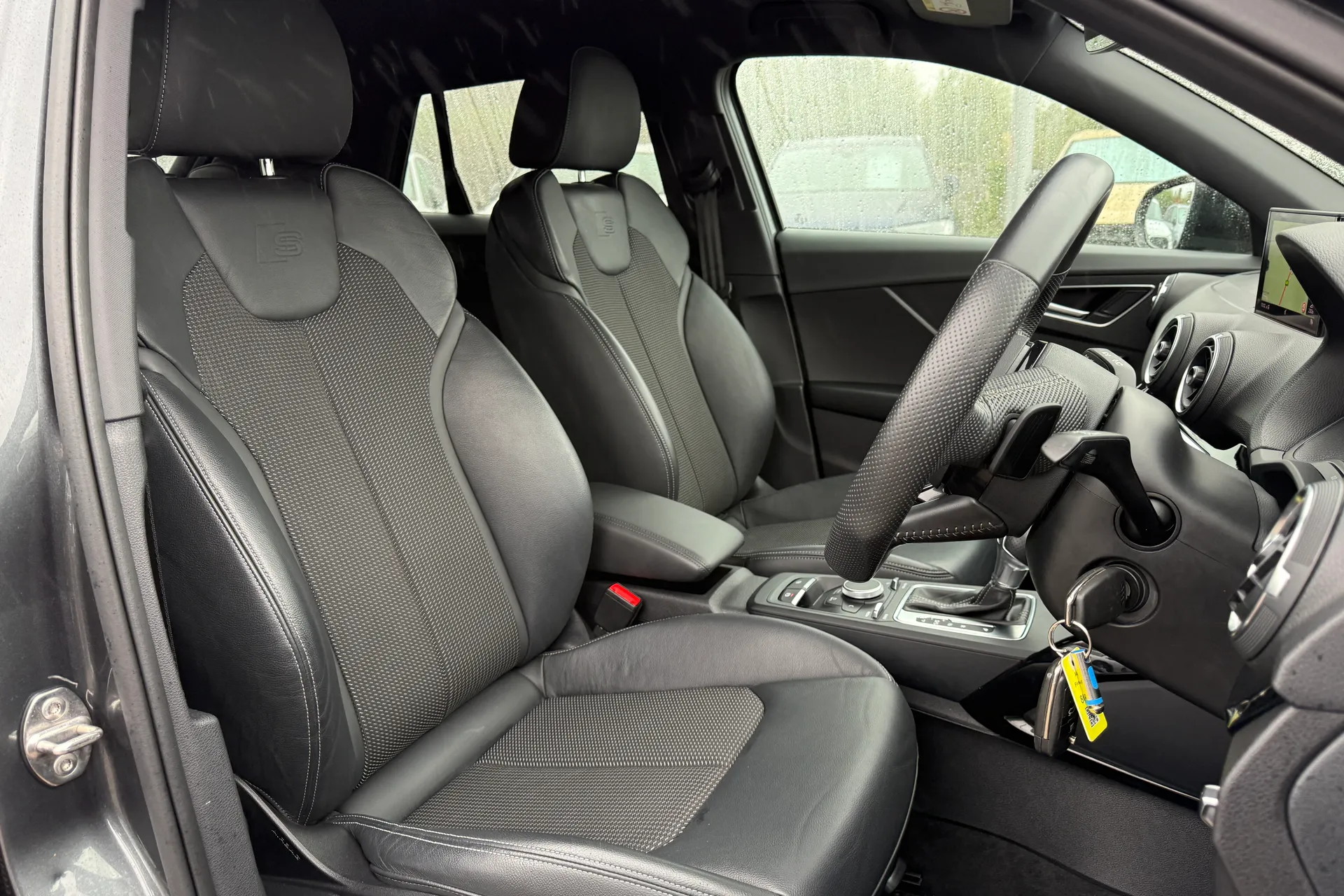 Audi Q2 thumbnail image number 25