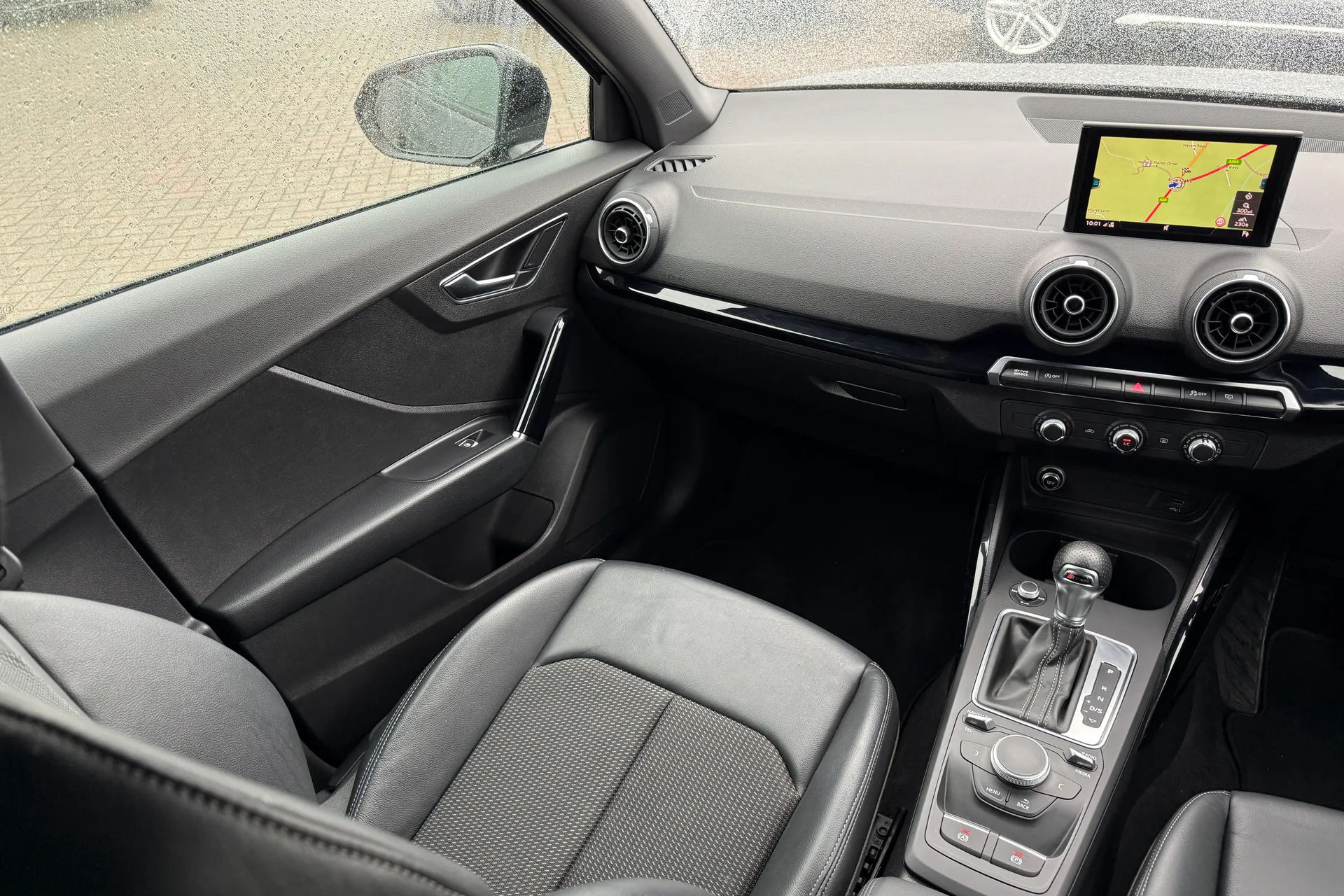 Audi Q2 thumbnail image number 35