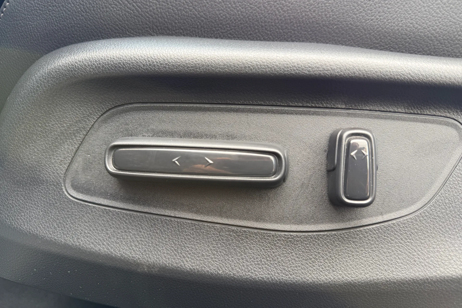 HONDA ZR-V thumbnail image number 21