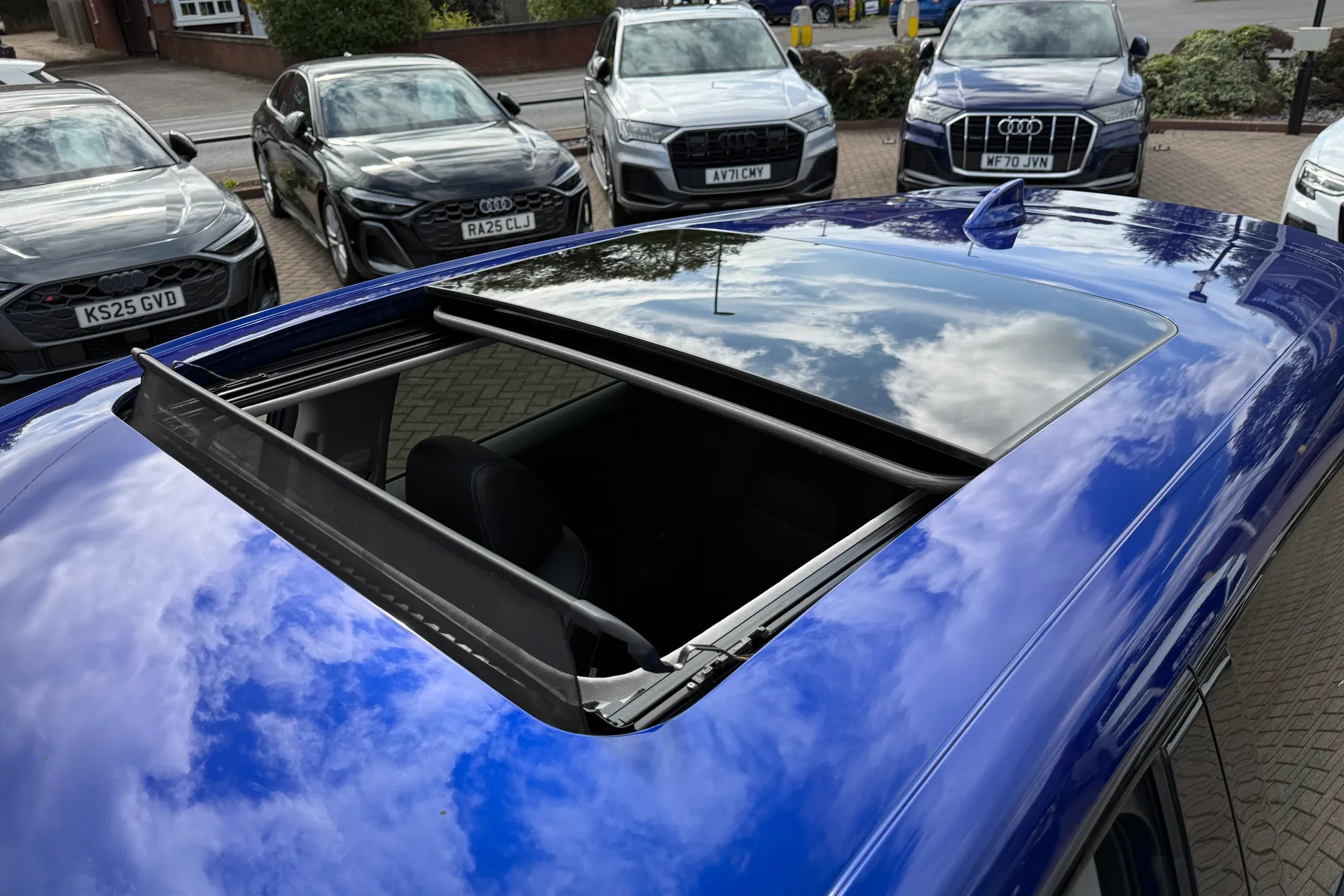 HONDA ZR-V thumbnail image number 9