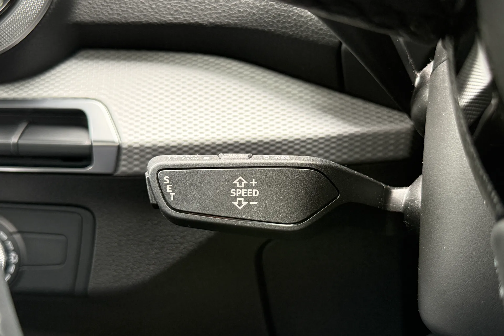 Audi Q2 thumbnail image number 47