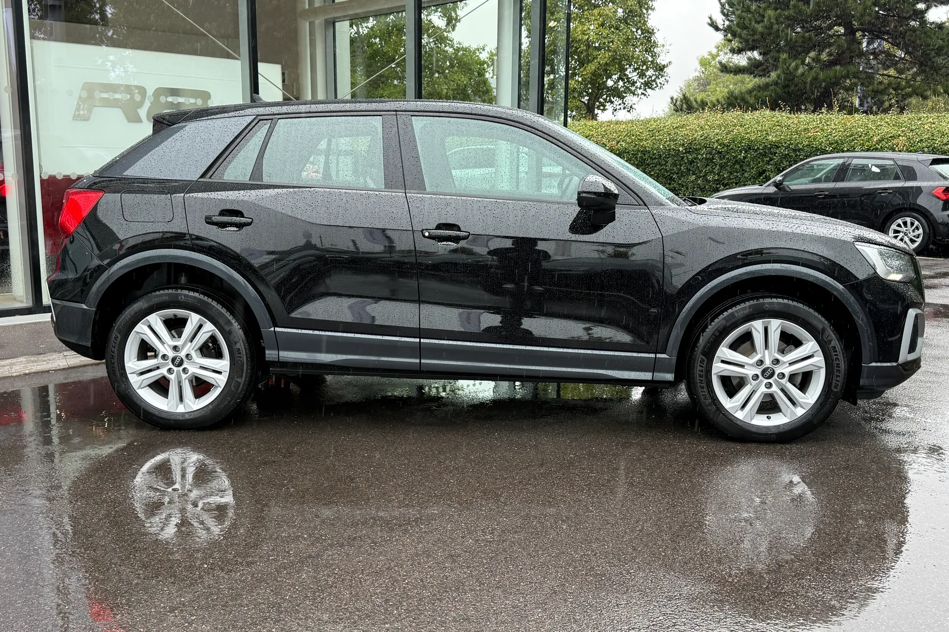 Audi Q2 thumbnail image number 2
