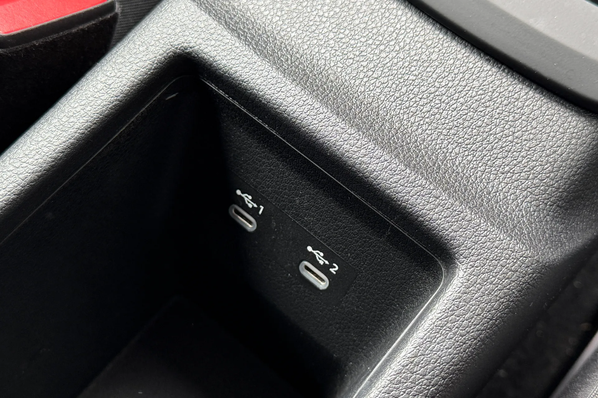 Audi Q2 thumbnail image number 28