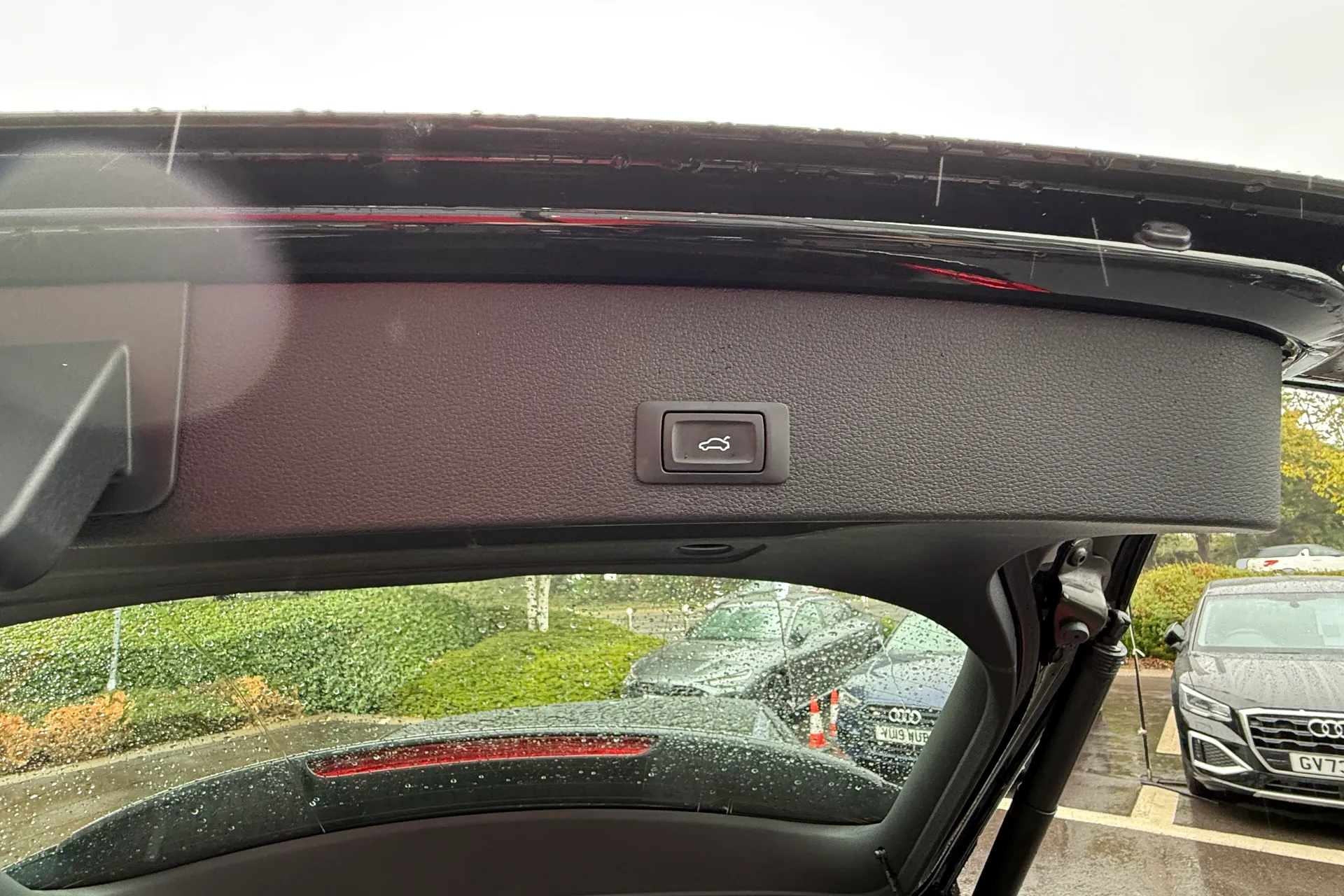 Audi Q2 thumbnail image number 38