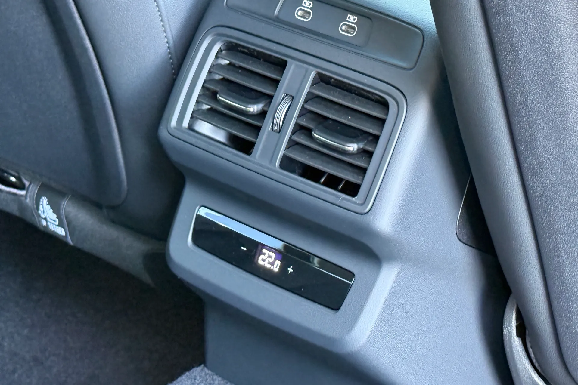 Audi Q5 thumbnail image number 32