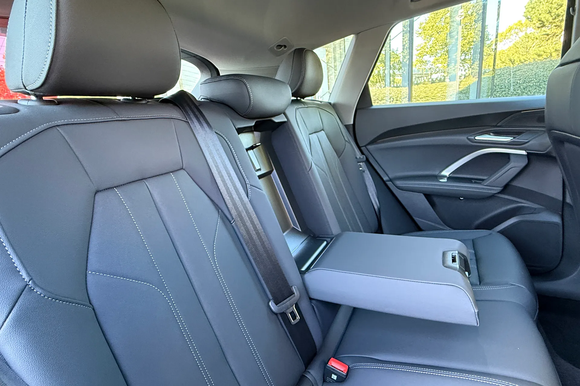 Audi Q5 thumbnail image number 33