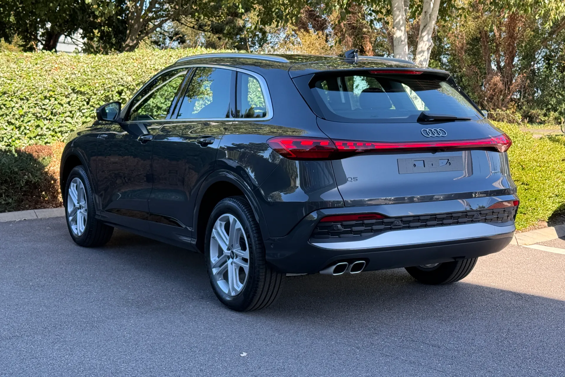 Audi Q5 thumbnail image number 11