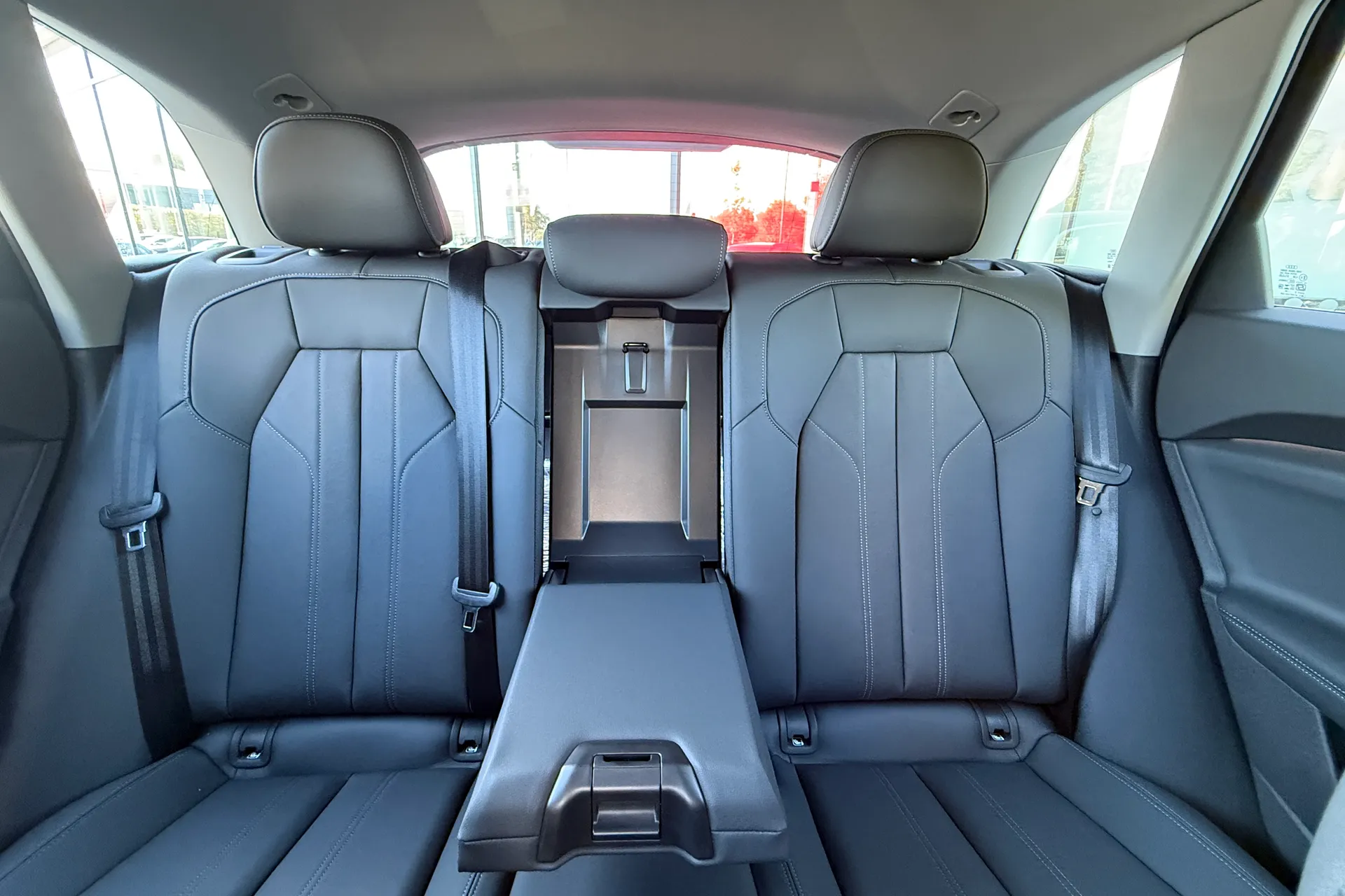 Audi Q5 thumbnail image number 43