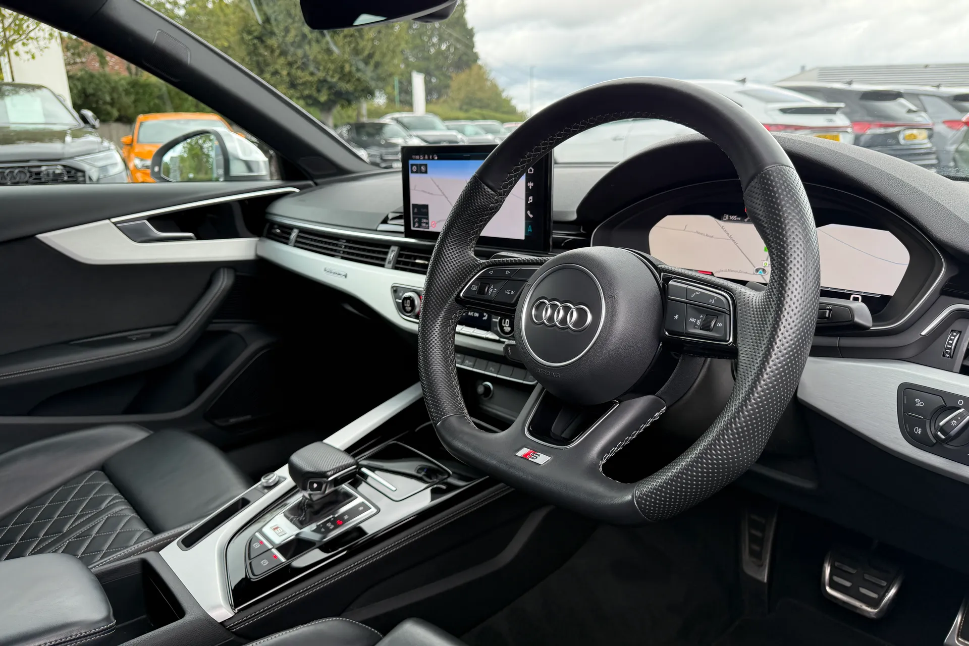 Audi A4 thumbnail image number 27