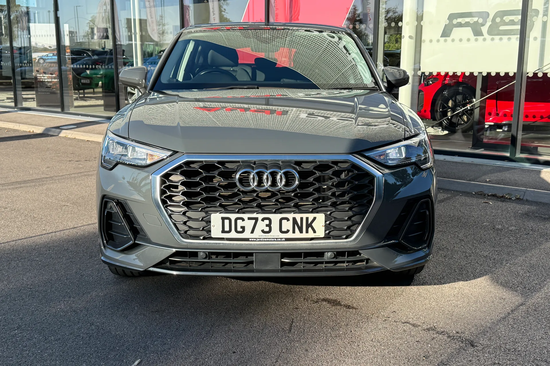 Audi Q3 thumbnail image number 6