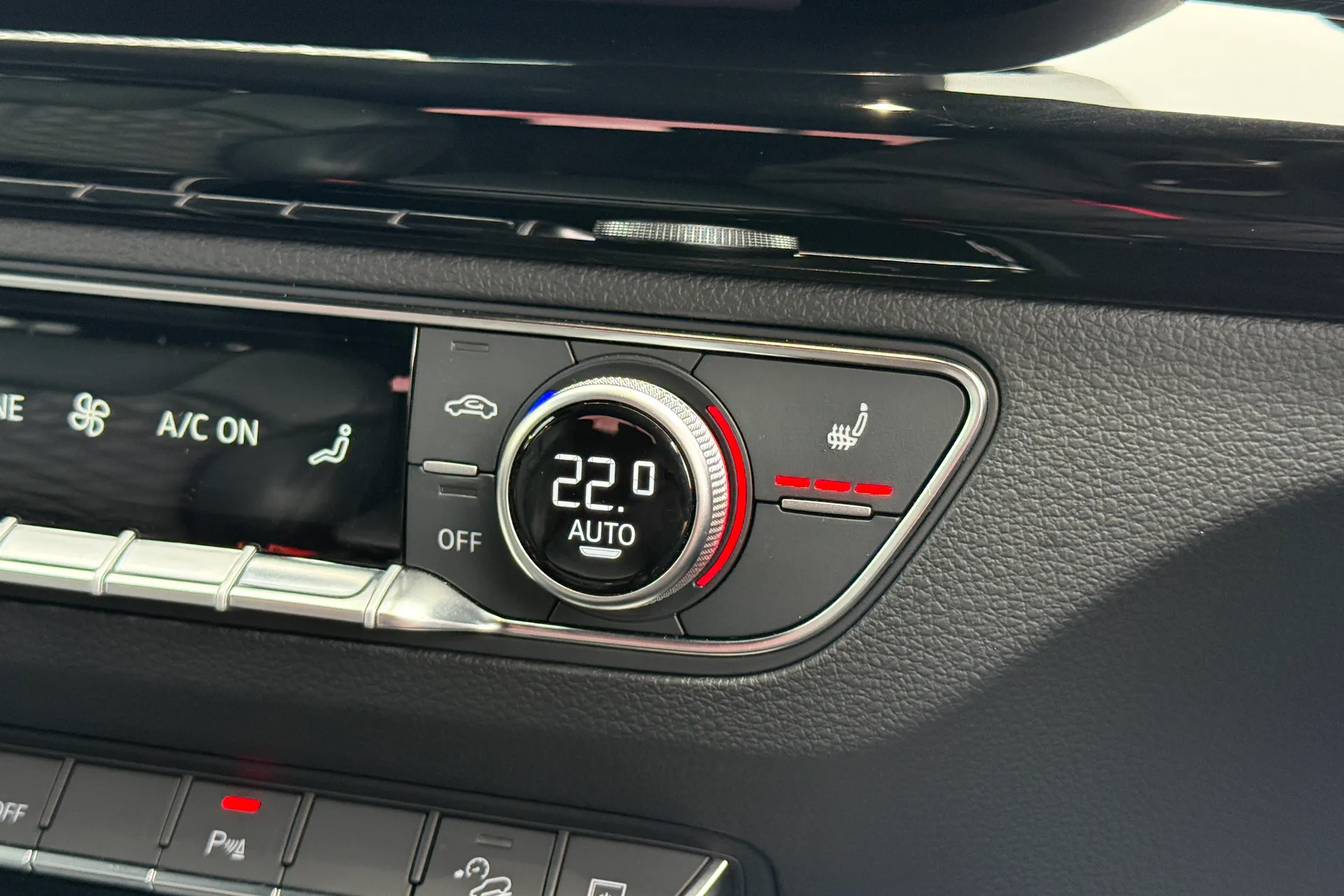 Audi Q5 thumbnail image number 31