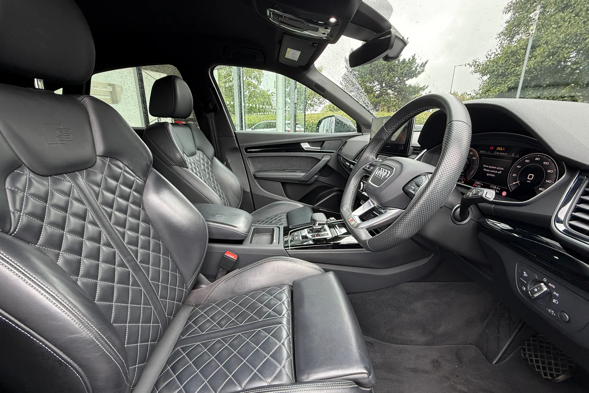 Audi Q5 thumbnail image number 36