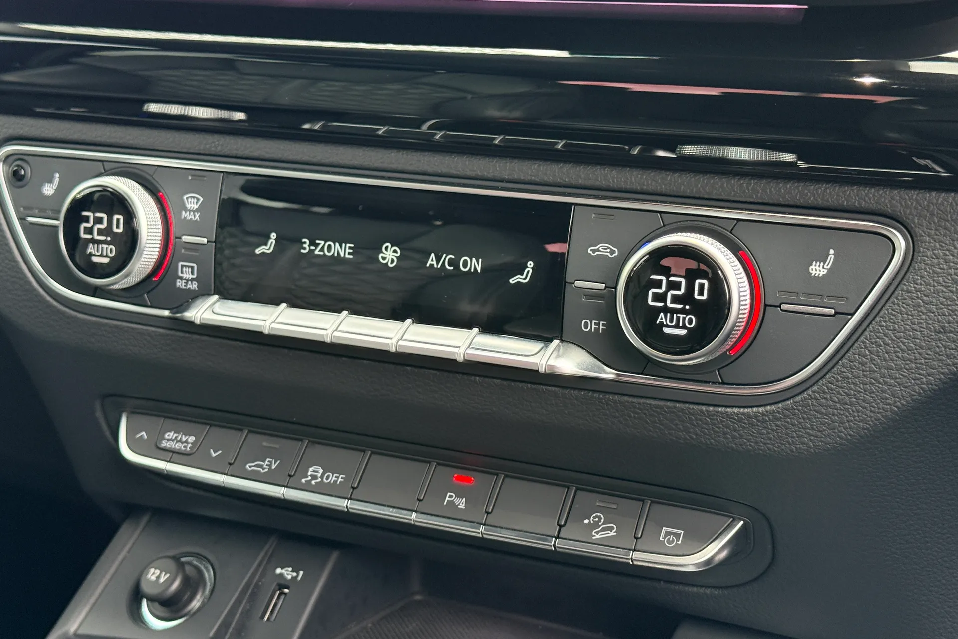 Audi Q5 thumbnail image number 29