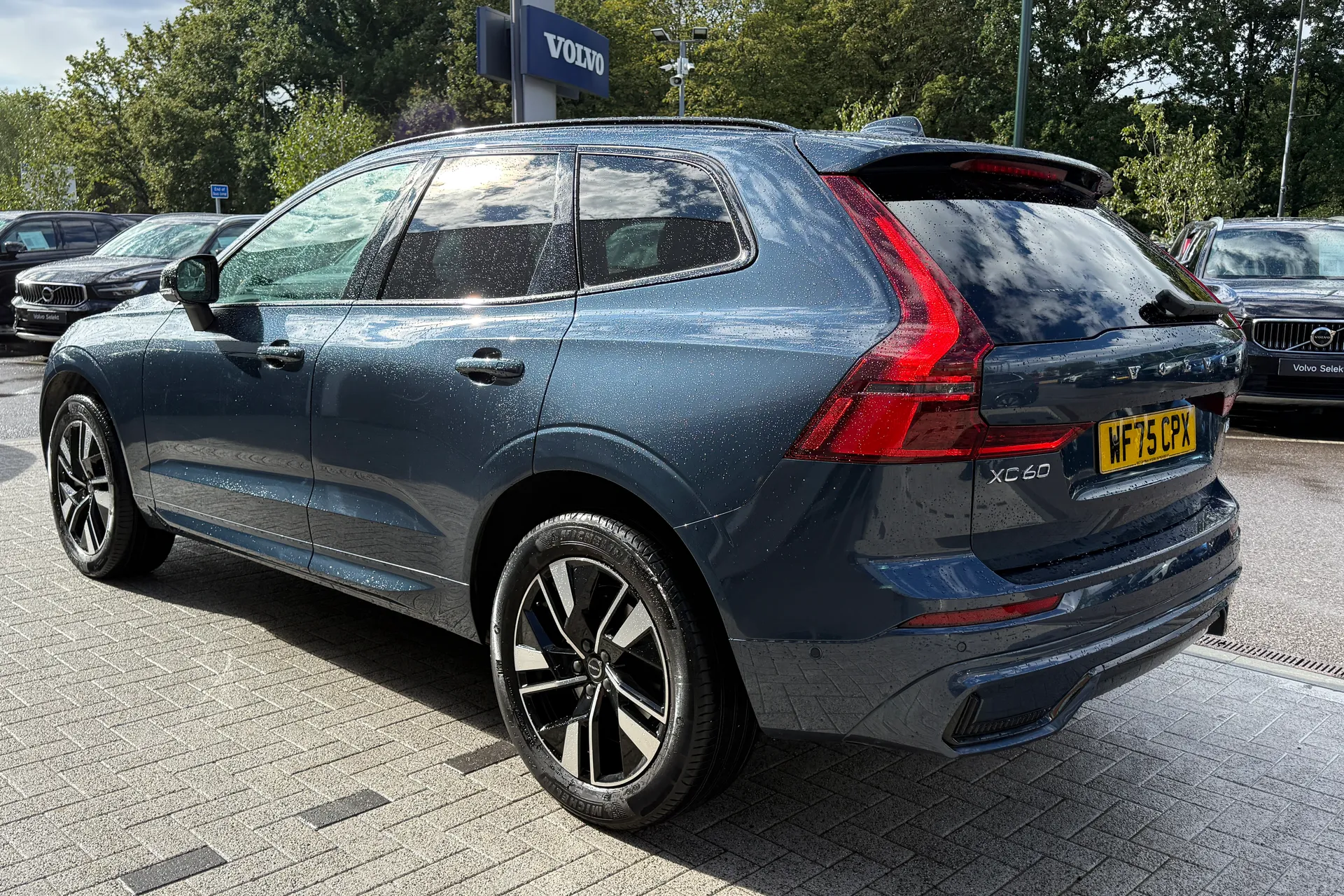 Volvo XC60 thumbnail image number 10