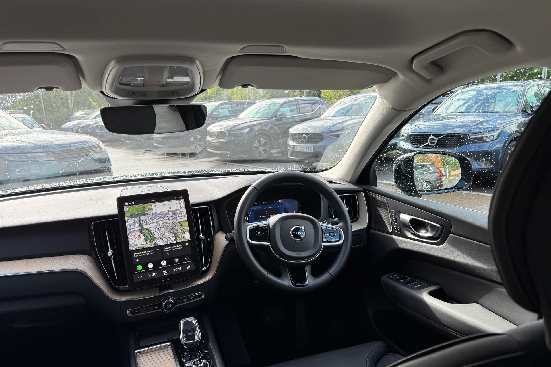 Volvo XC60 thumbnail image number 32