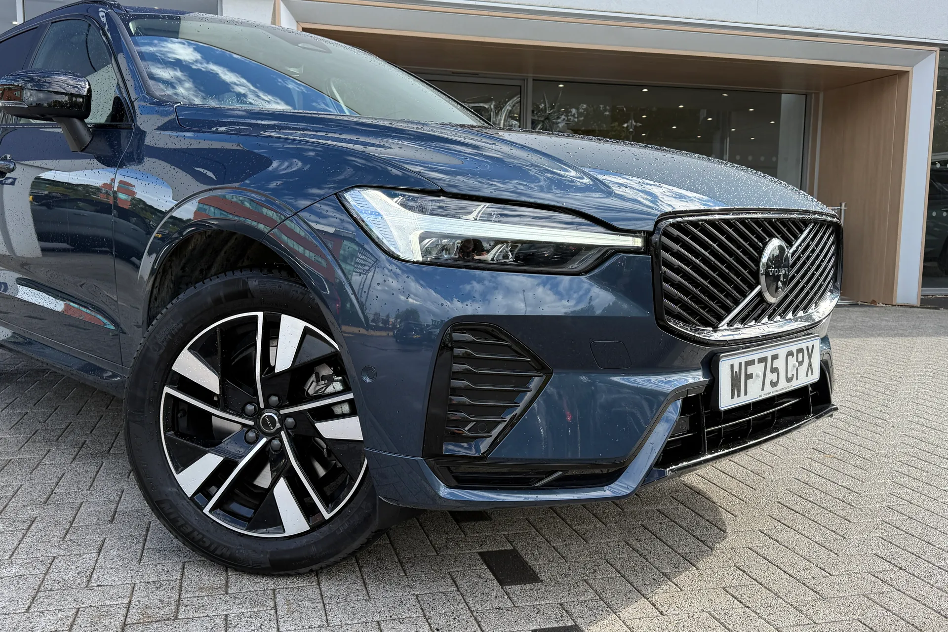 Volvo XC60 thumbnail image number 7