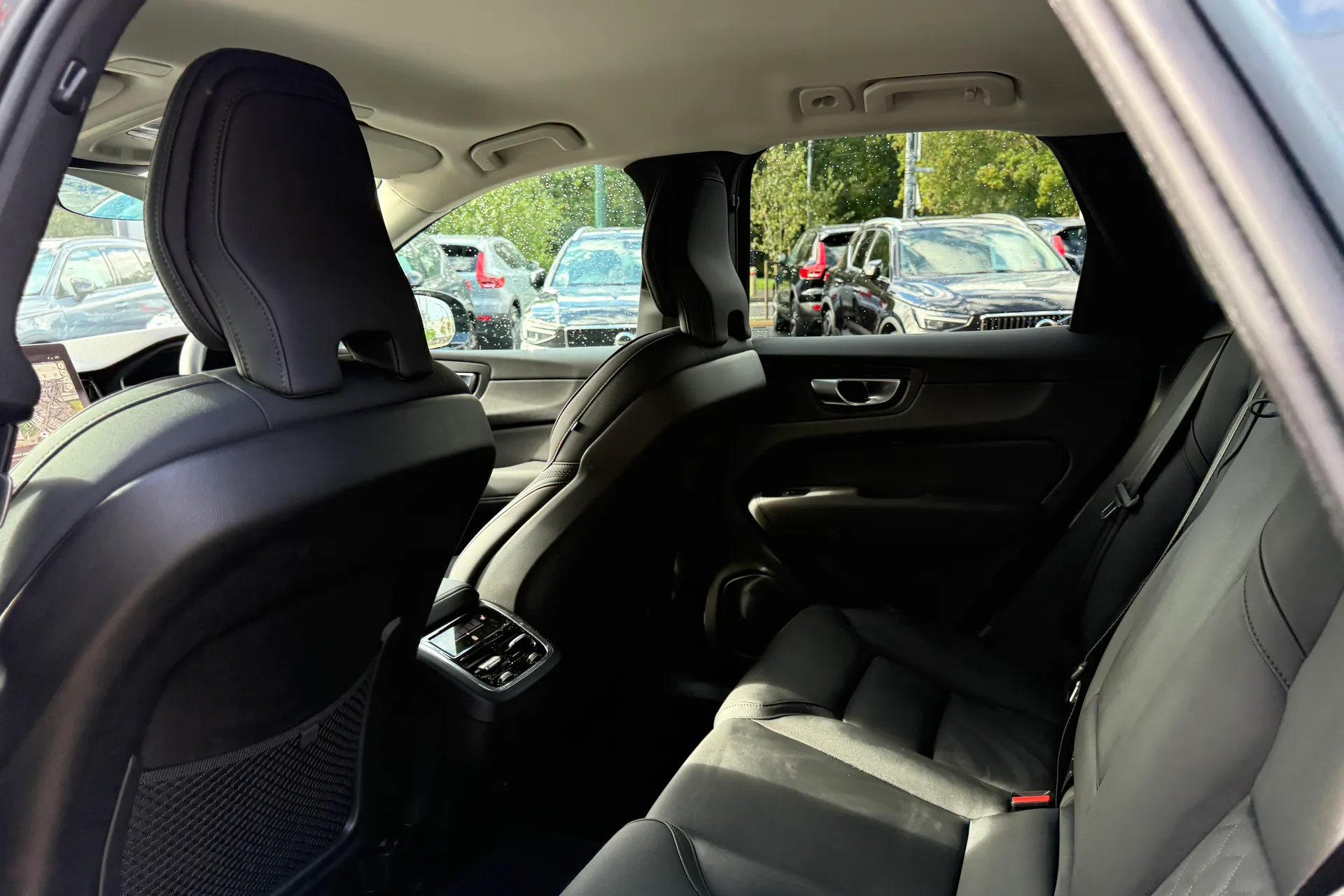 Volvo XC60 thumbnail image number 29
