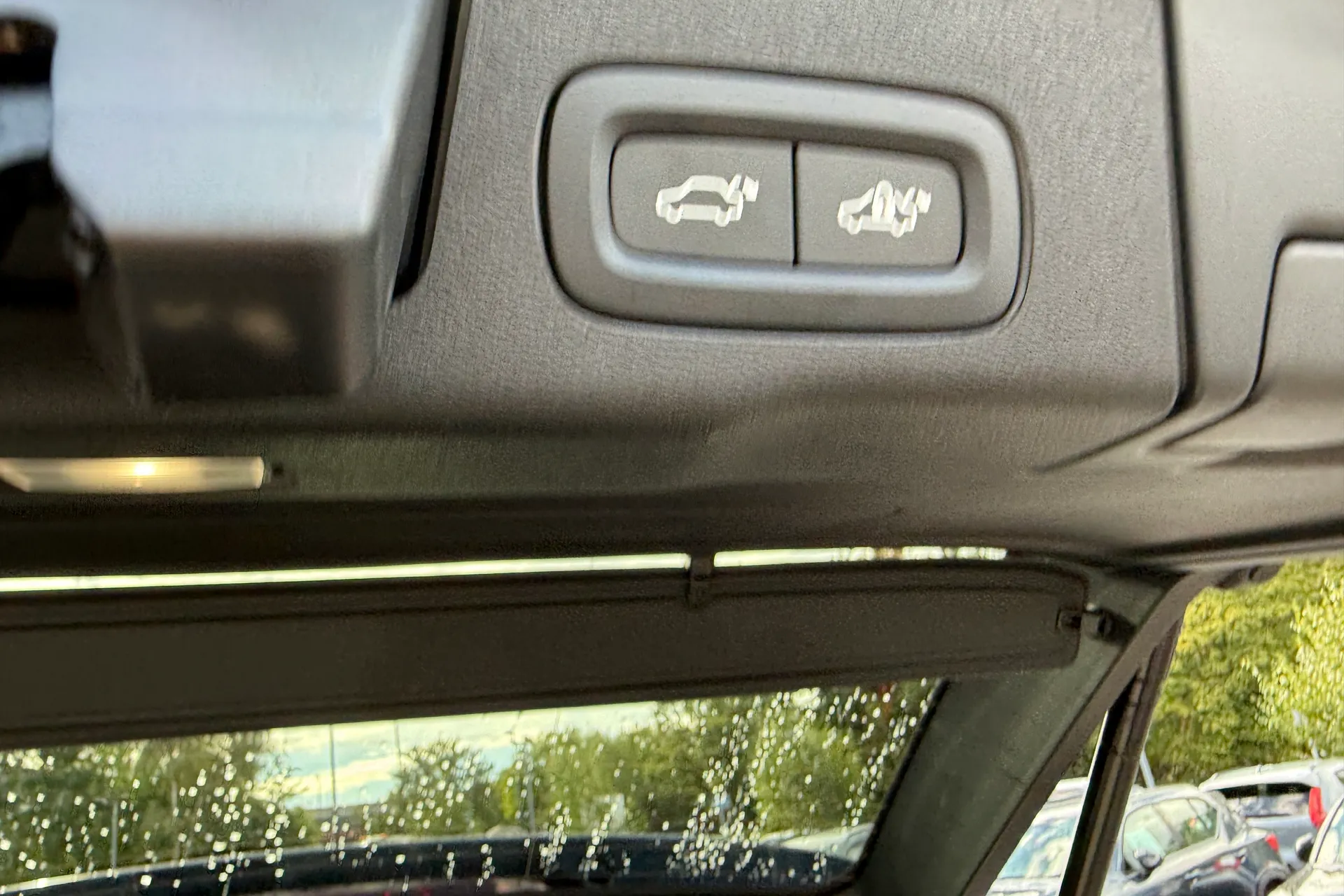Volvo XC60 thumbnail image number 21