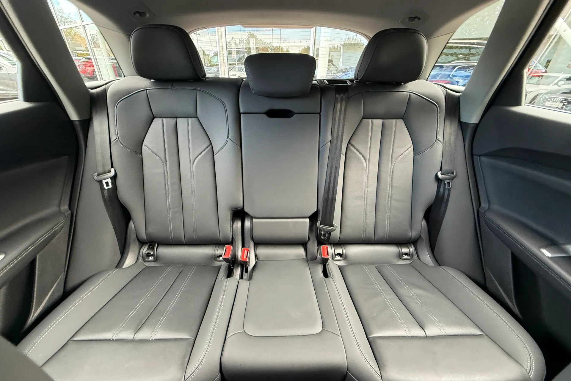 Audi Q5 thumbnail image number 18