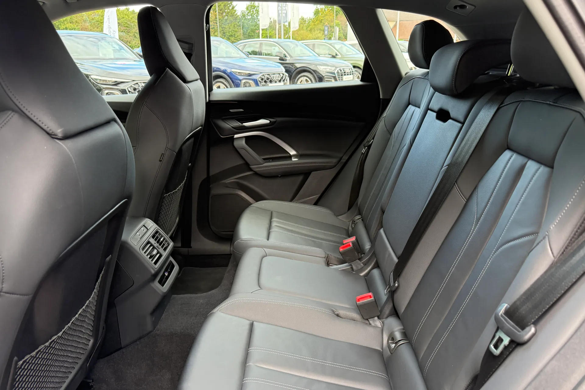 Audi Q5 thumbnail image number 46
