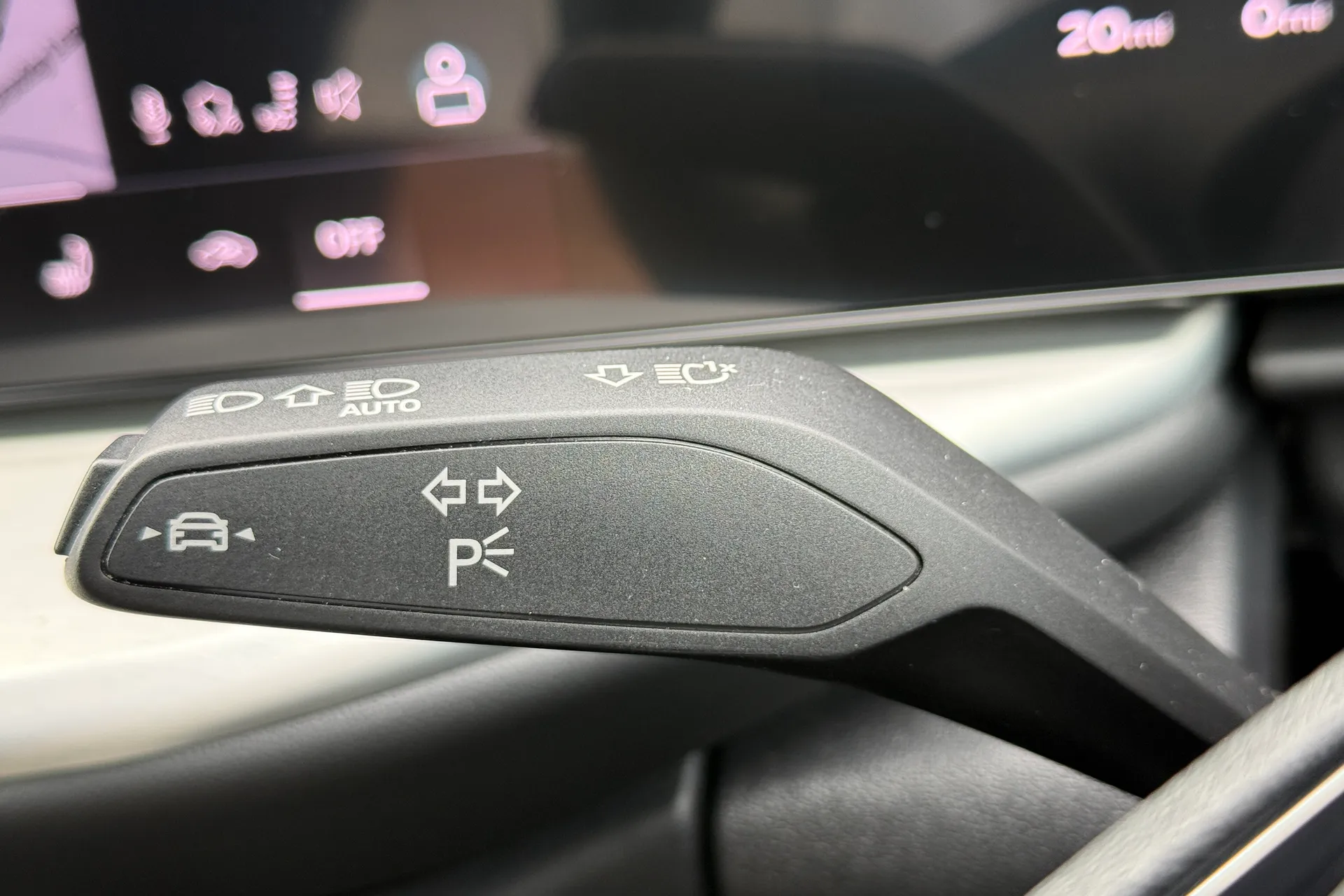 Audi Q5 thumbnail image number 11