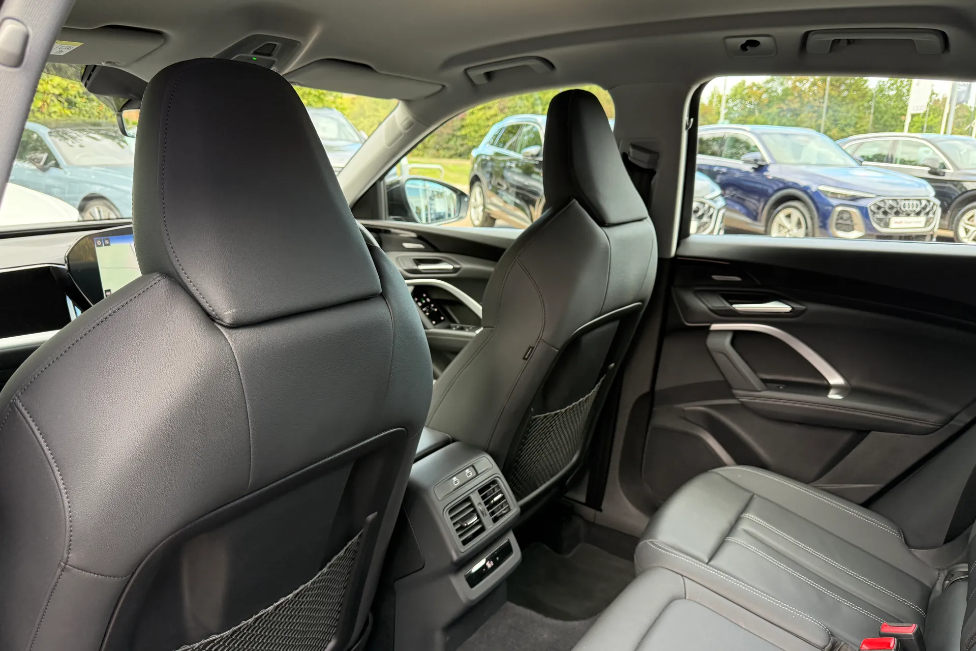 Audi Q5 thumbnail image number 44