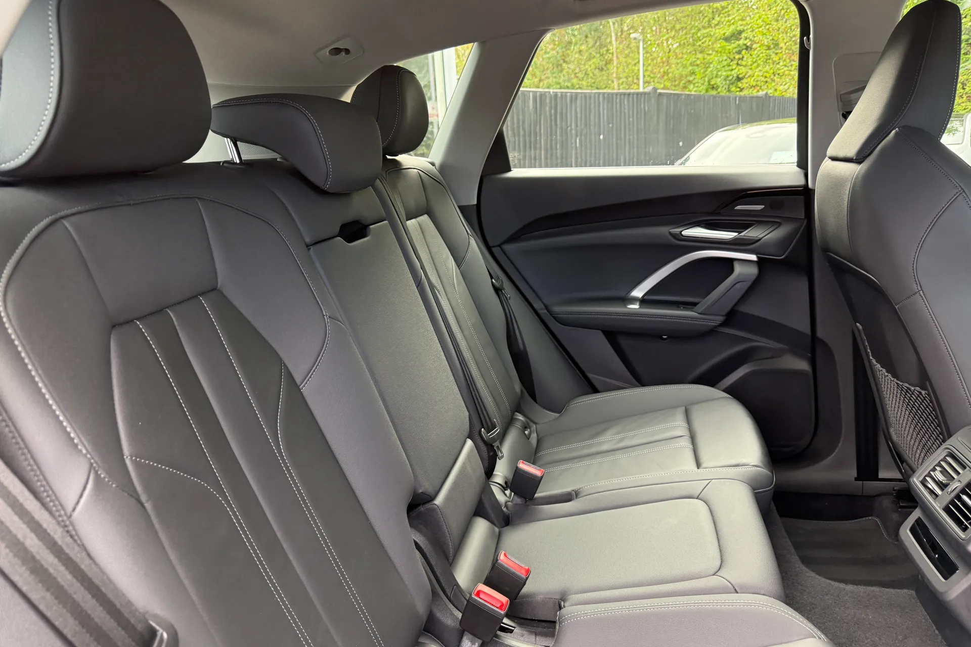 Audi Q5 thumbnail image number 28