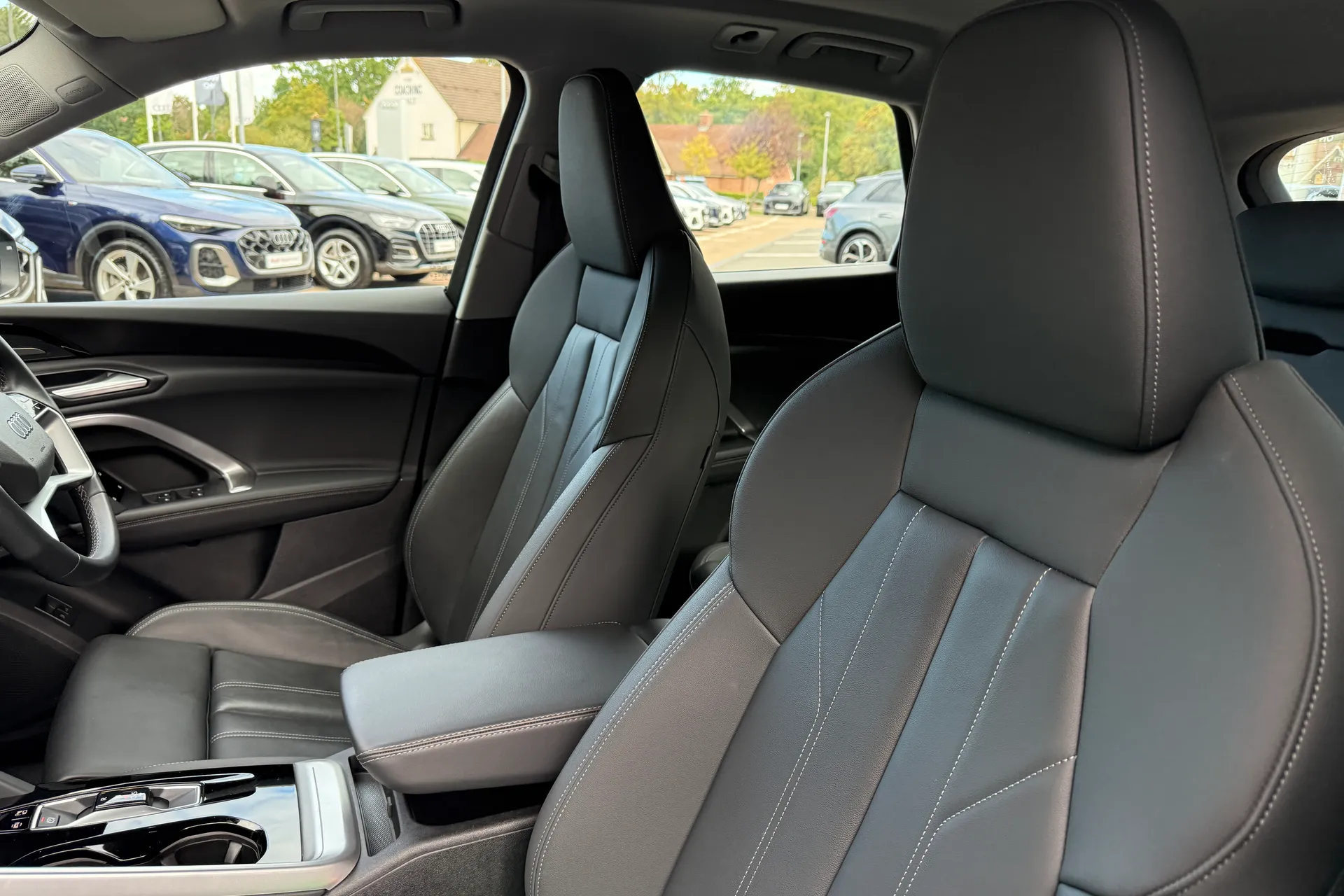 Audi Q5 thumbnail image number 48