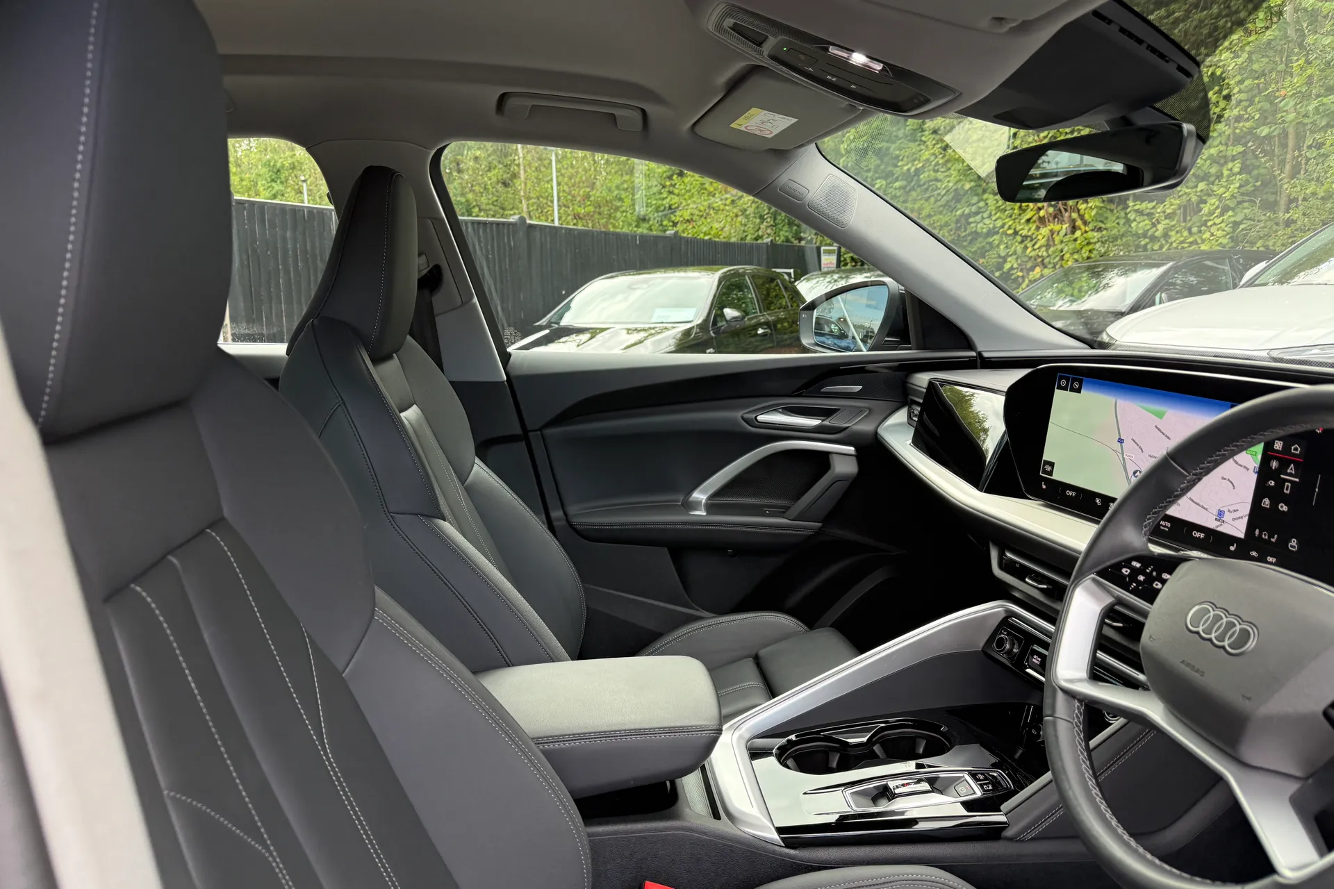 Audi Q5 thumbnail image number 24