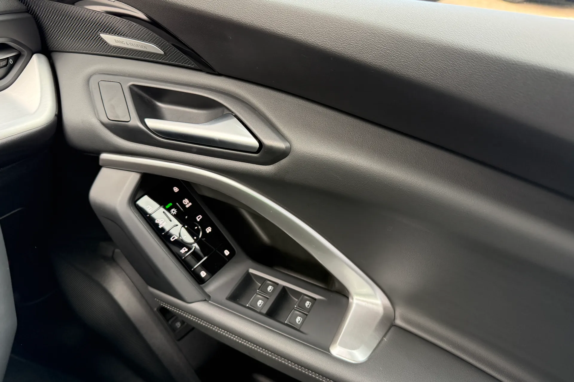 Audi Q5 thumbnail image number 19