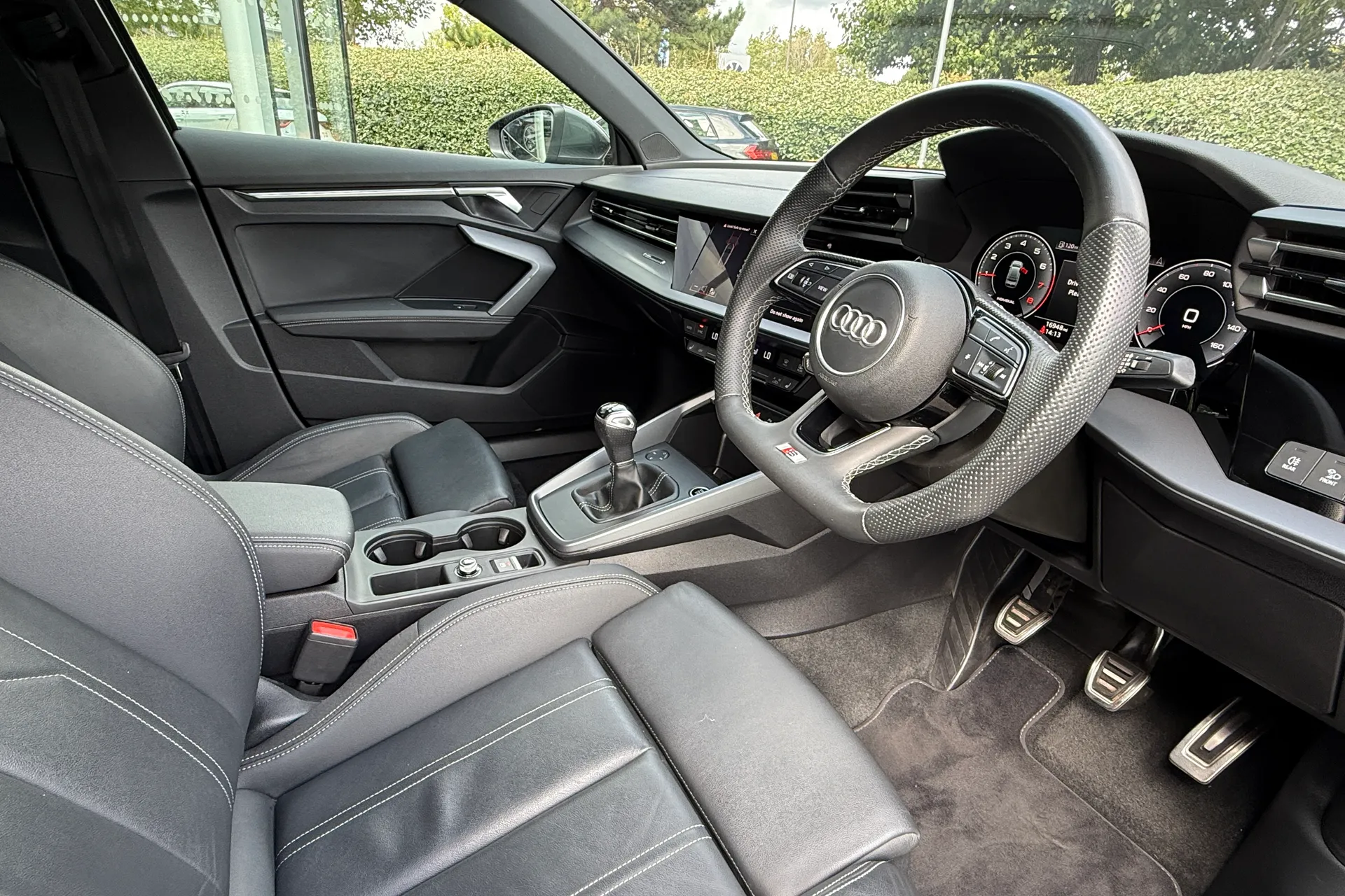 Audi A3 thumbnail image number 17