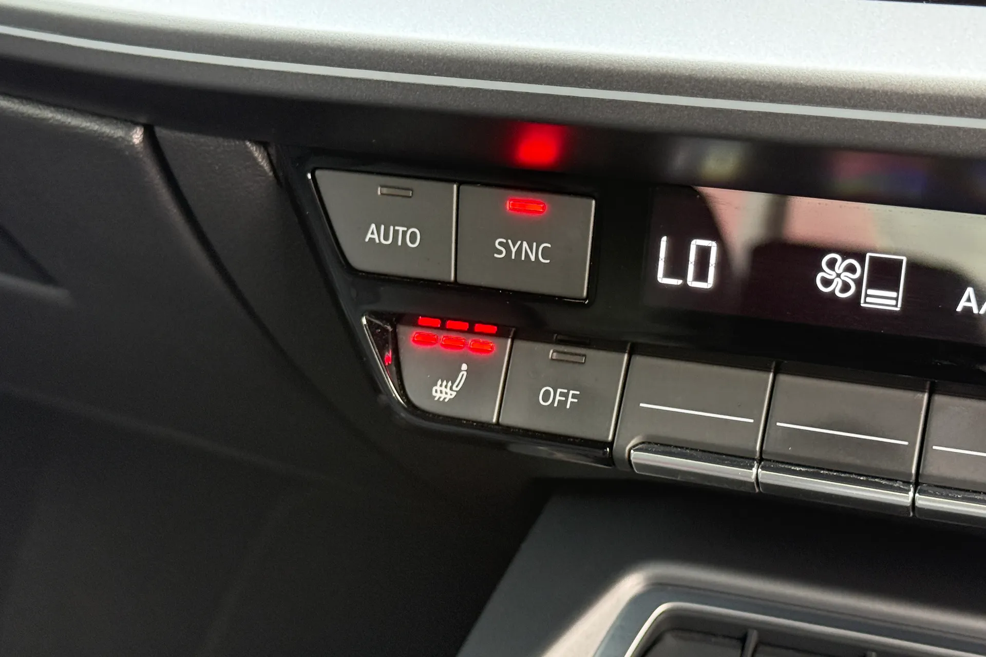 Audi A3 thumbnail image number 27